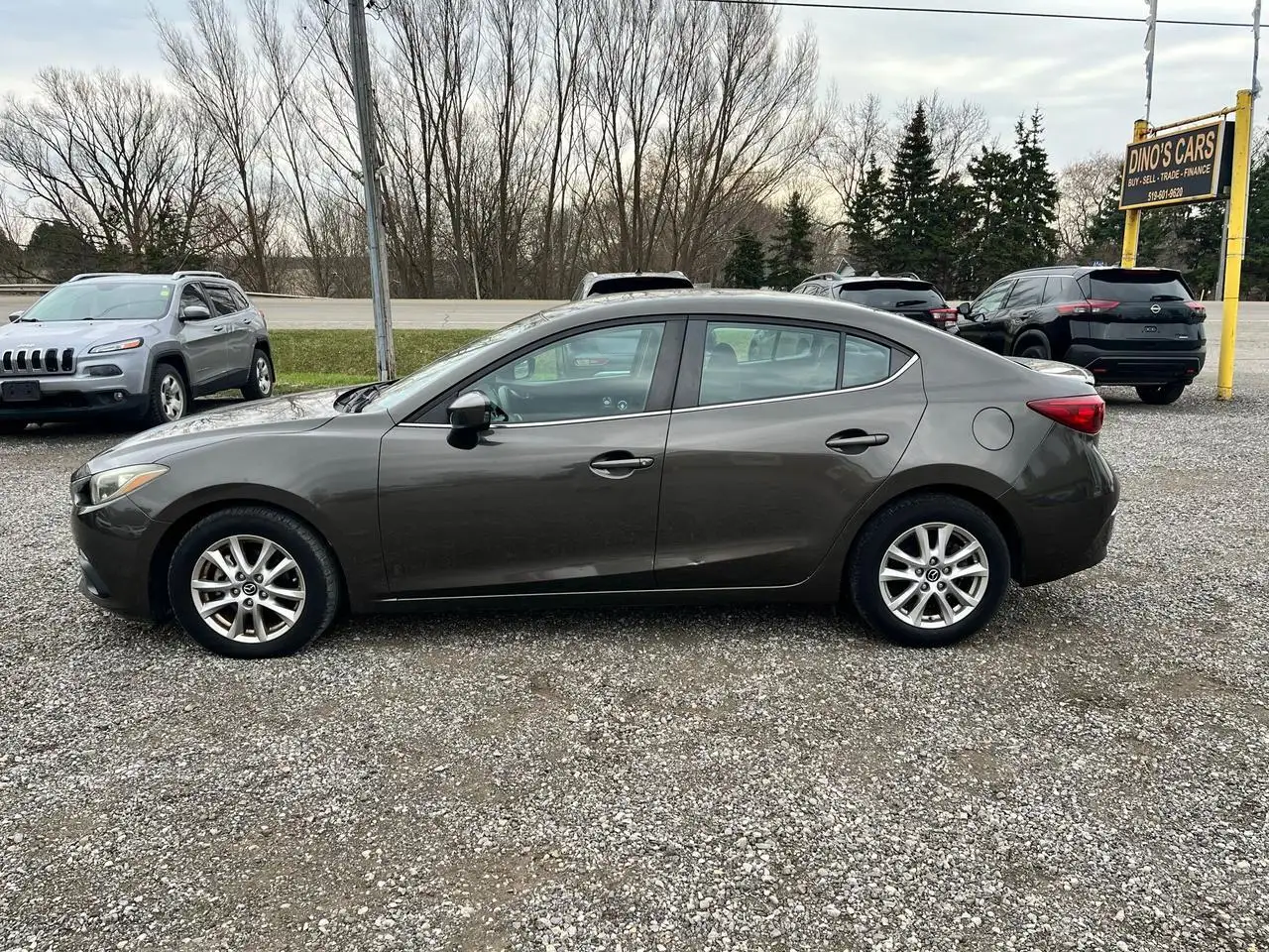 Mazda 3 photo Mazda 3