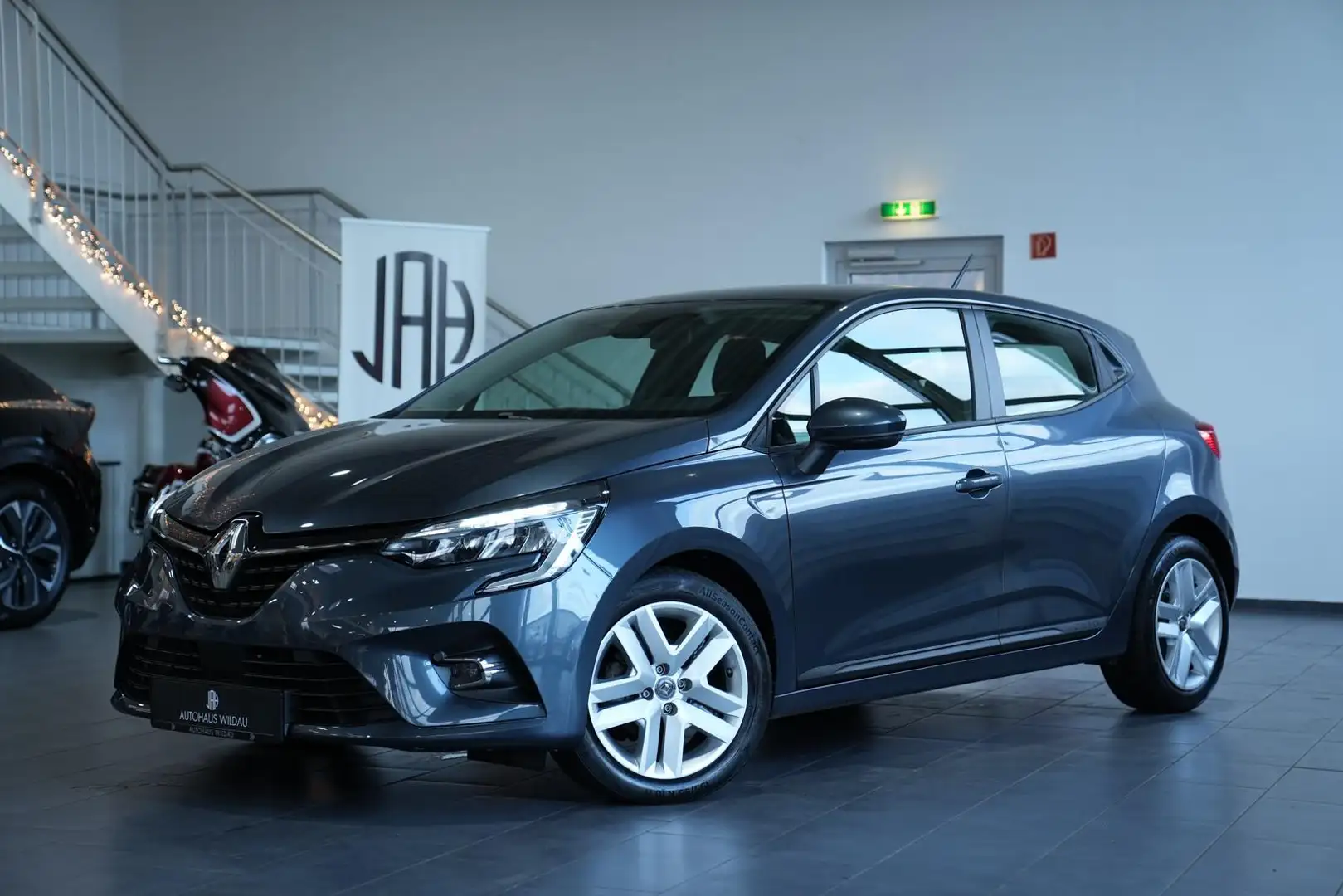 Renault Clio V Business Edition *LED*SZH*KEYLEES*NAV* Grijs - 1