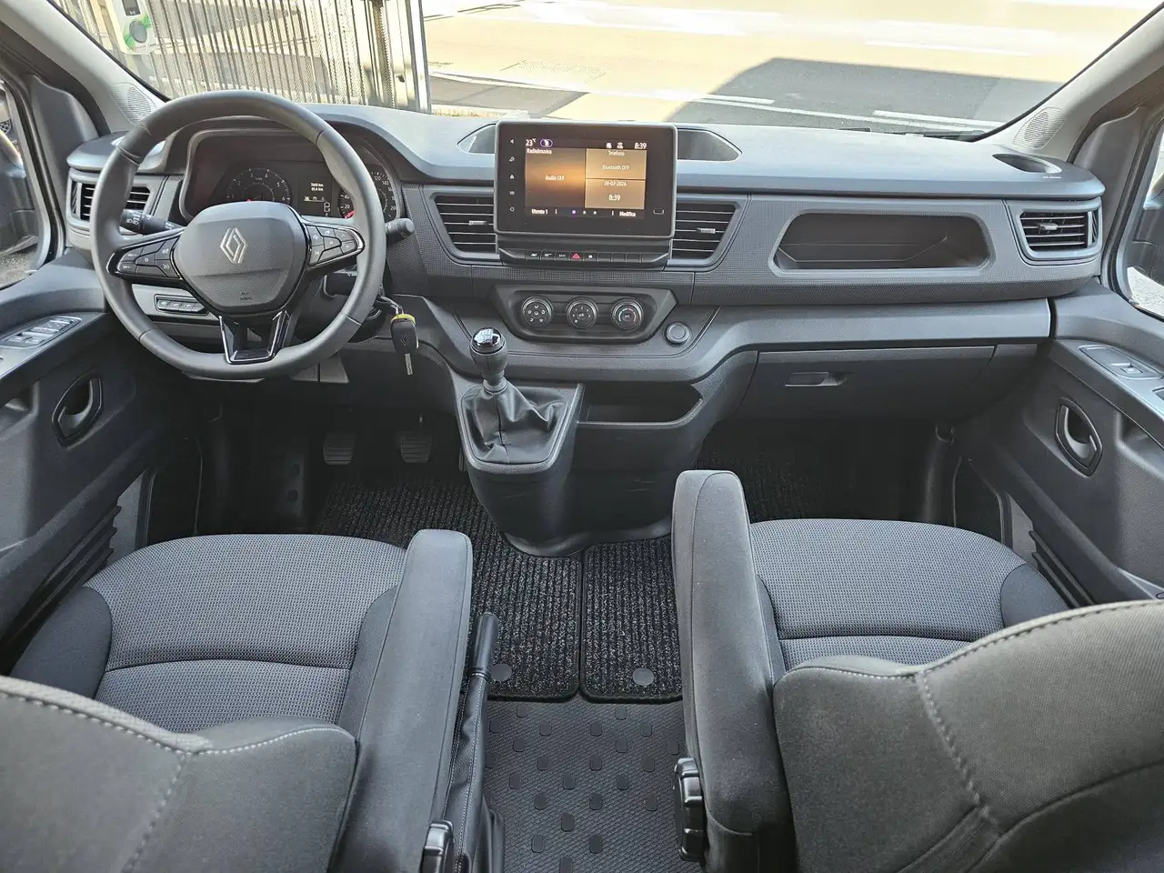 Renault Trafic 2026 — фото 10