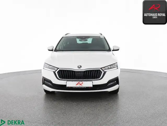 Skoda Octavia view 8