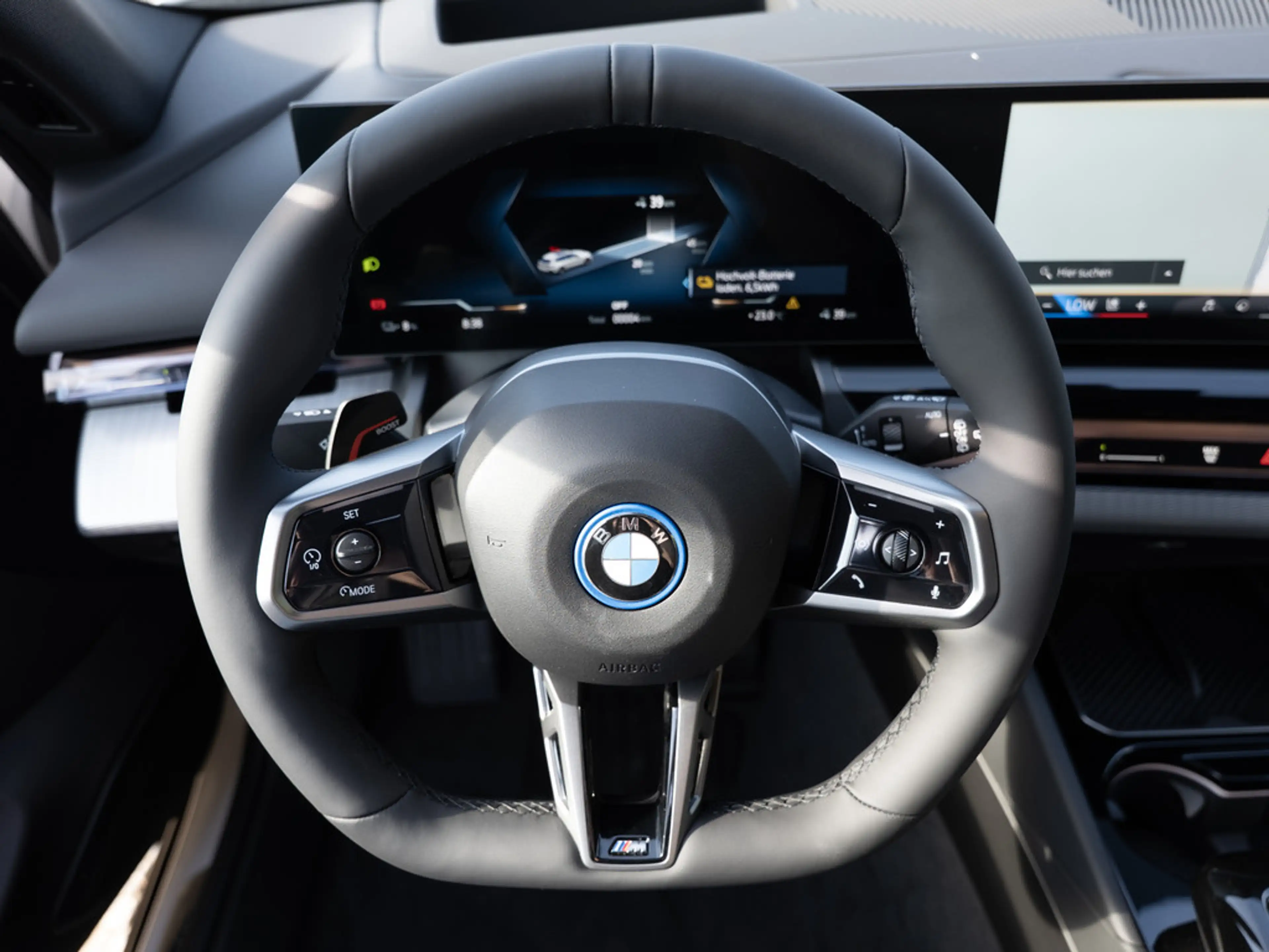 BMW i5 Touring 40 e M-Sport Pro 360° LED HUD ACC — photo 14