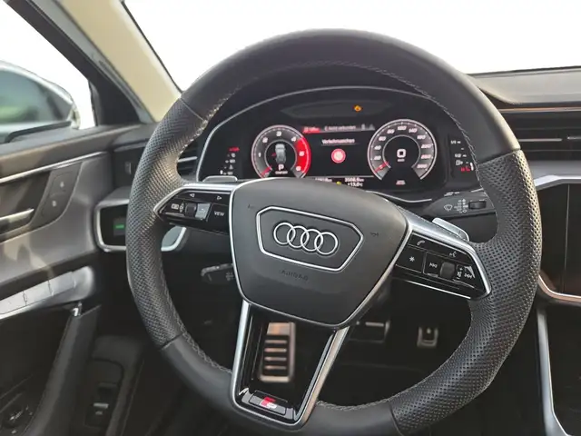 Audi S6 view 13