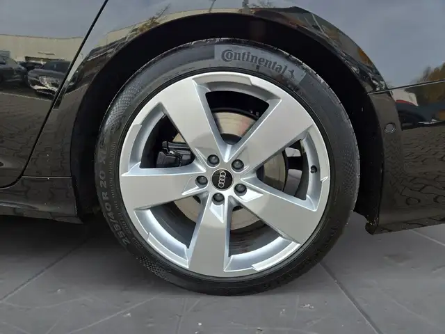 Audi S6 view 15