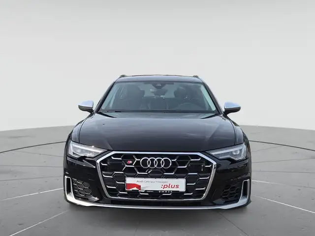 Audi S6 view 2