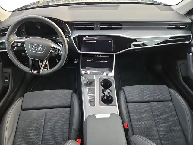Audi S6 view 8