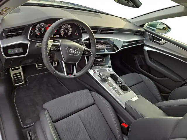 Audi S6 view 4