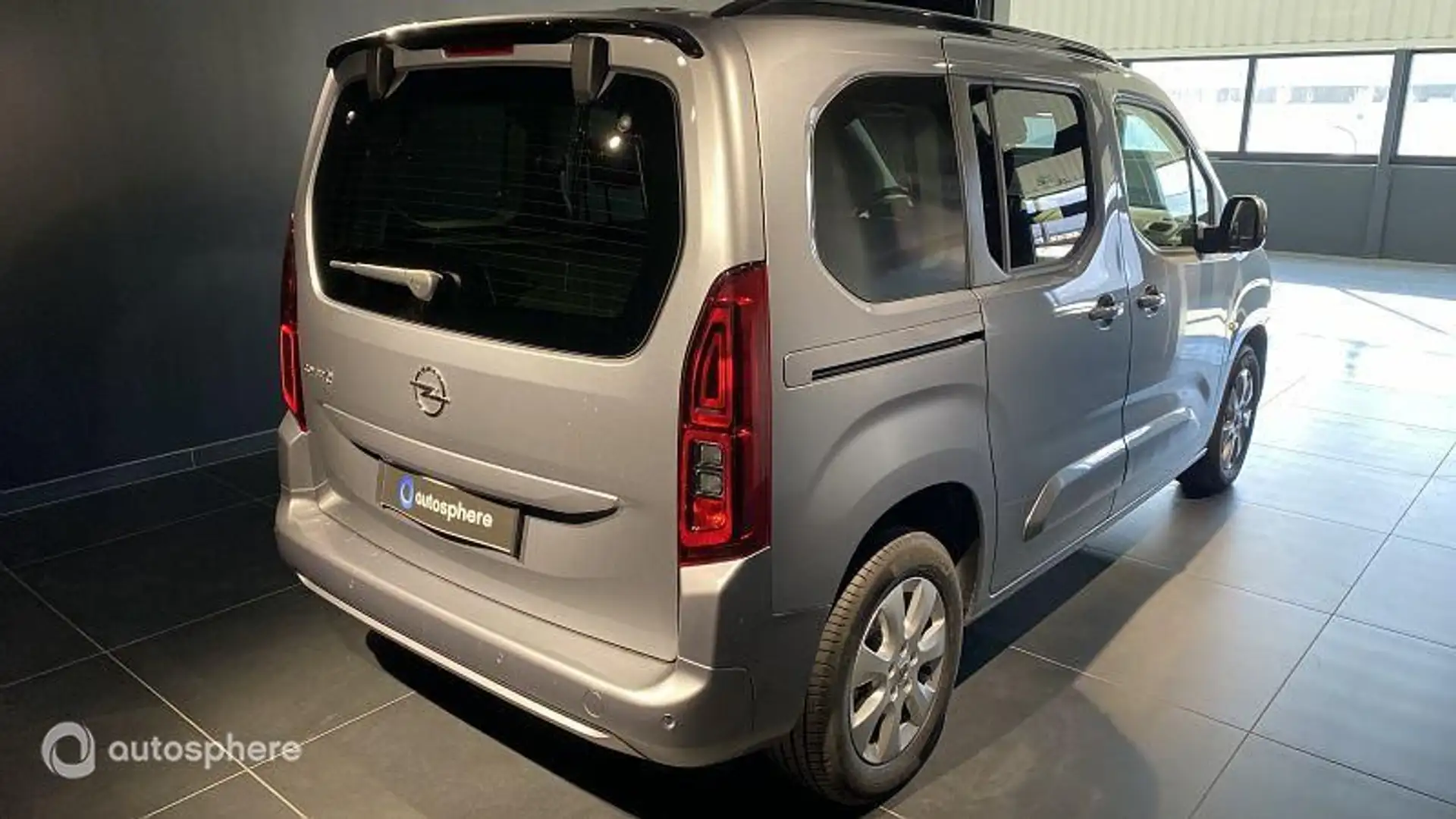 Opel Combo Life Taille M - Moteur Electrique 136ch (100 kW) Automa - 2