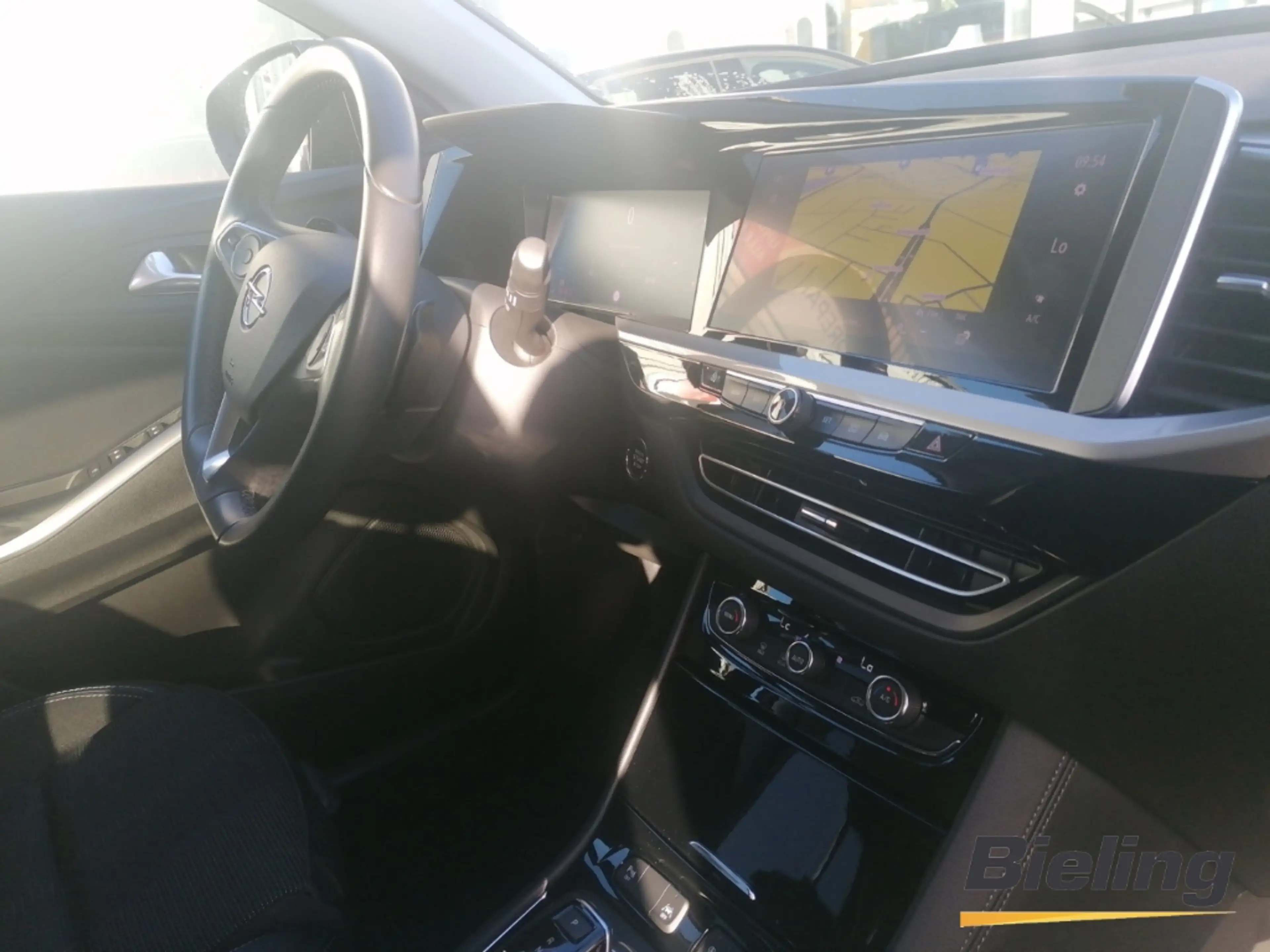 Opel Grandland , Elegance, 1.2 Direct Injection Turbo 96 — photo 8