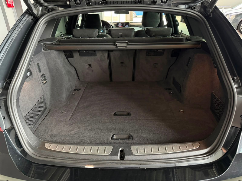 BMW 335 i Touring M-Sportpaket /1.Hand/Panorama — photo 15