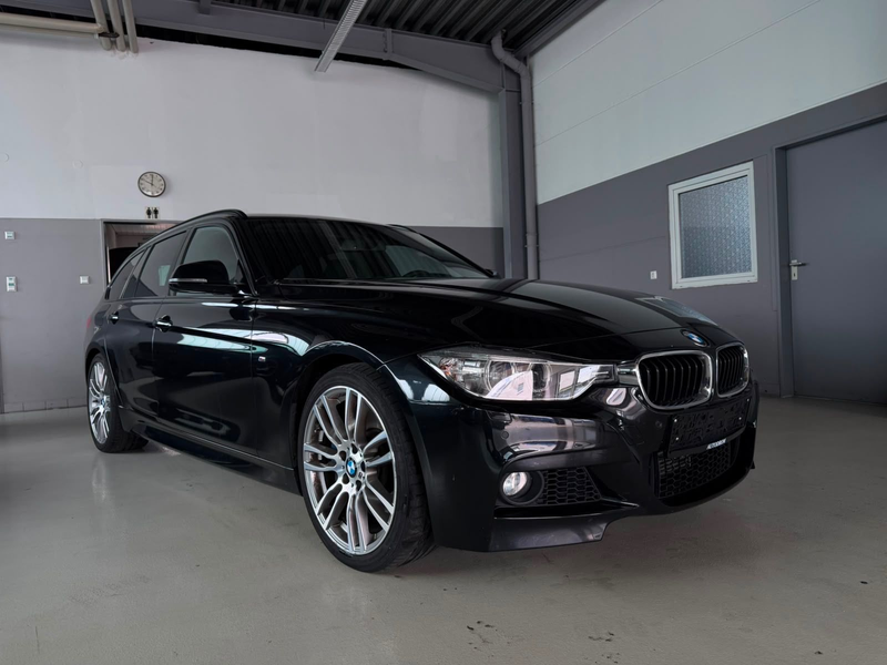 BMW 335 i Touring M-Sportpaket /1.Hand/Panorama