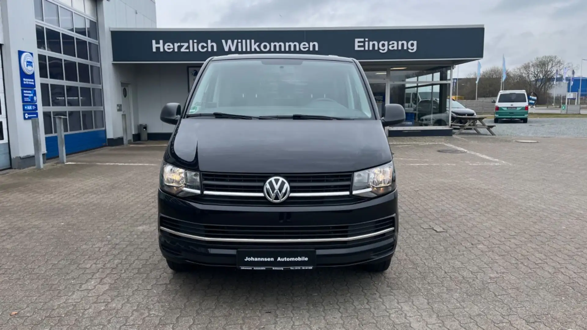 Volkswagen T6 Multivan Trendline,1.Hd,AHK,AppleCar,Klima Schwarz - 2