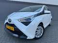 Toyota Aygo 1.0 VVT-i x-play*CAMERA*NAVI*Carplay*AIRCO*APK*NAP Wit - thumbnail 20