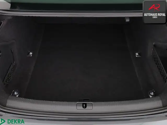Audi A4 view 13