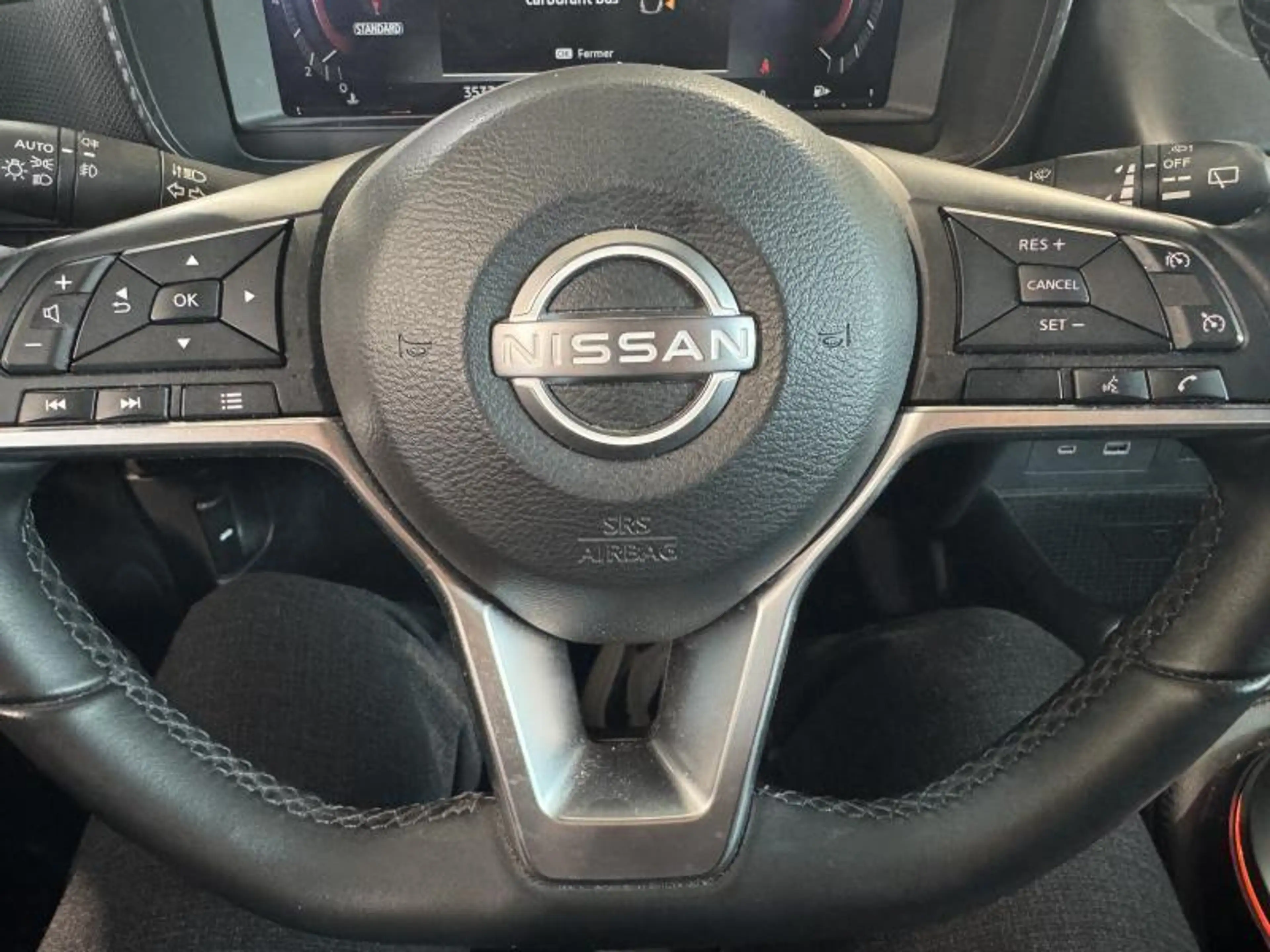 Nissan Juke 1.0 DIG-T N-DESIGN — photo 7