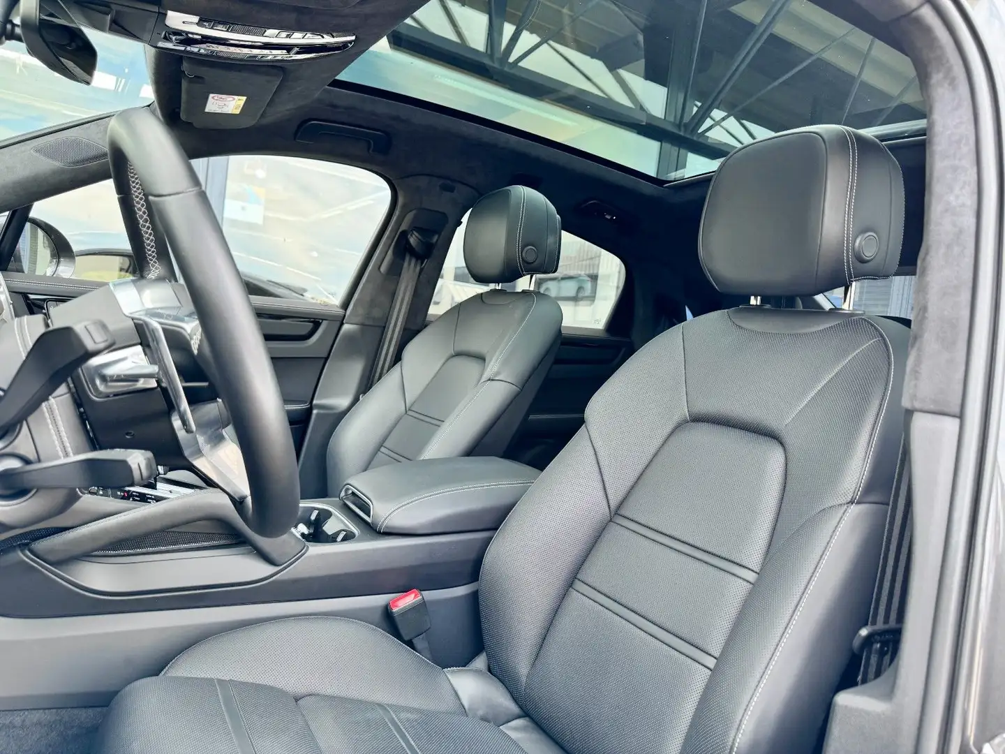 Porsche Cayenne 4.0 V8 GTS/ Erstbesitz/Garantie Grau - 2