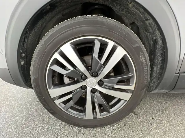 Peugeot 3008 view 10