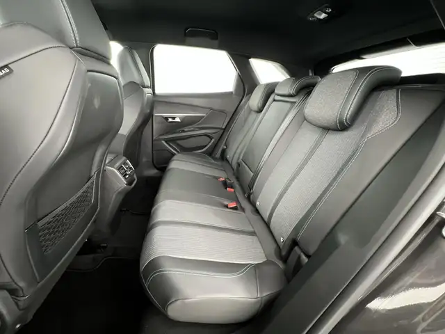 Peugeot 3008 view 8