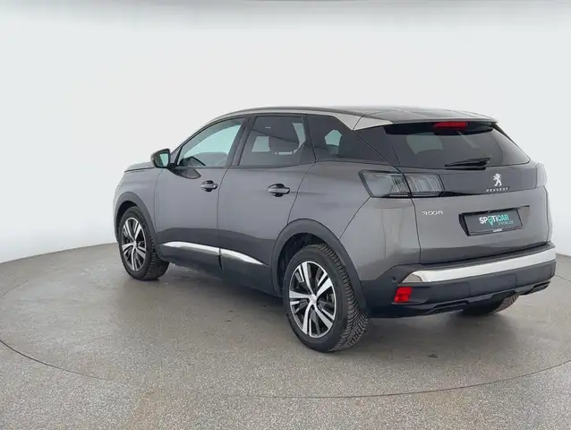 Peugeot 3008 view 5