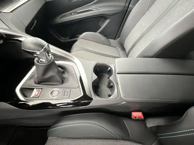 Peugeot 3008 view 14