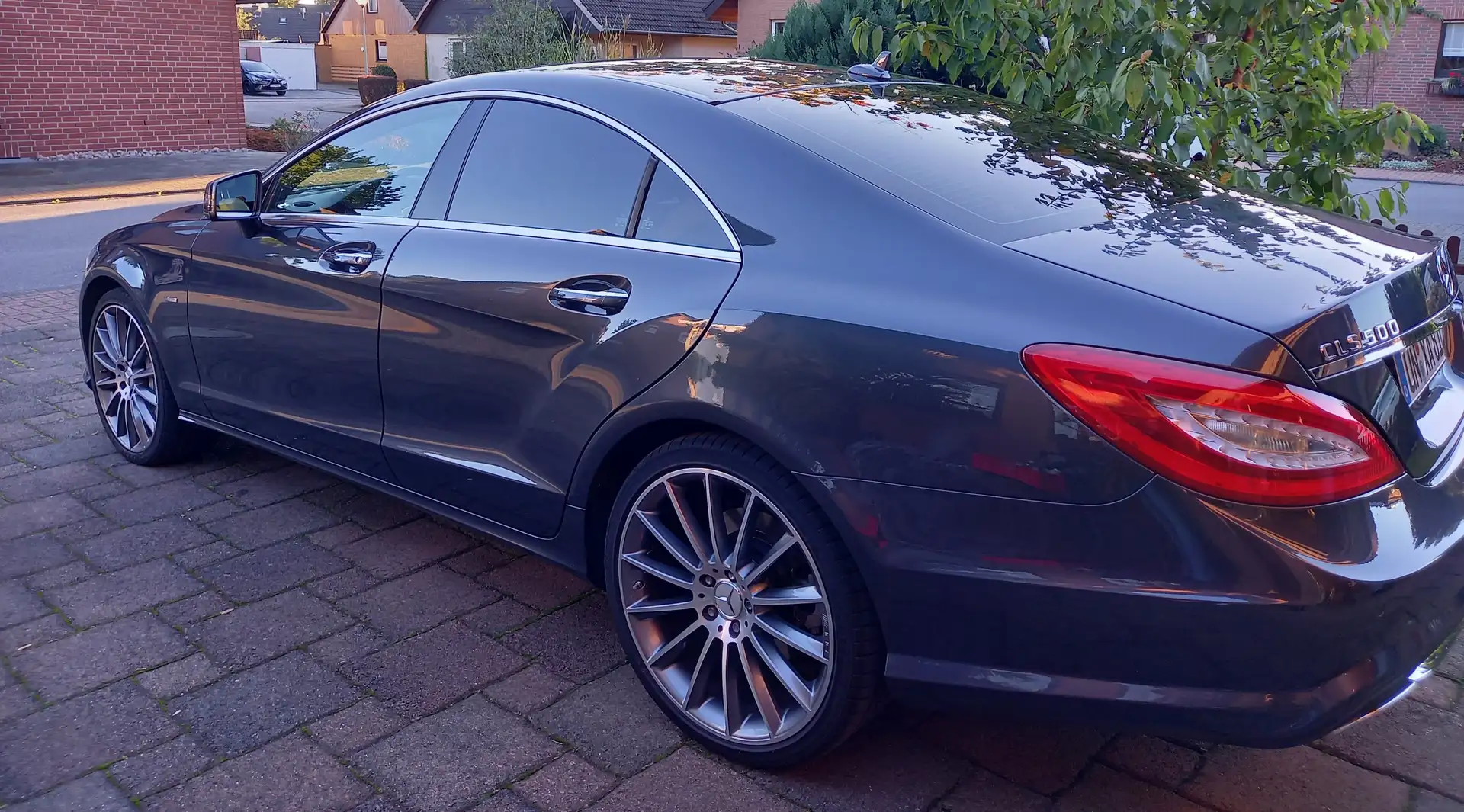 Mercedes-Benz CLS 500 CLS 500 BlueEFFICIENCY 7G-TRONIC Gris - 1
