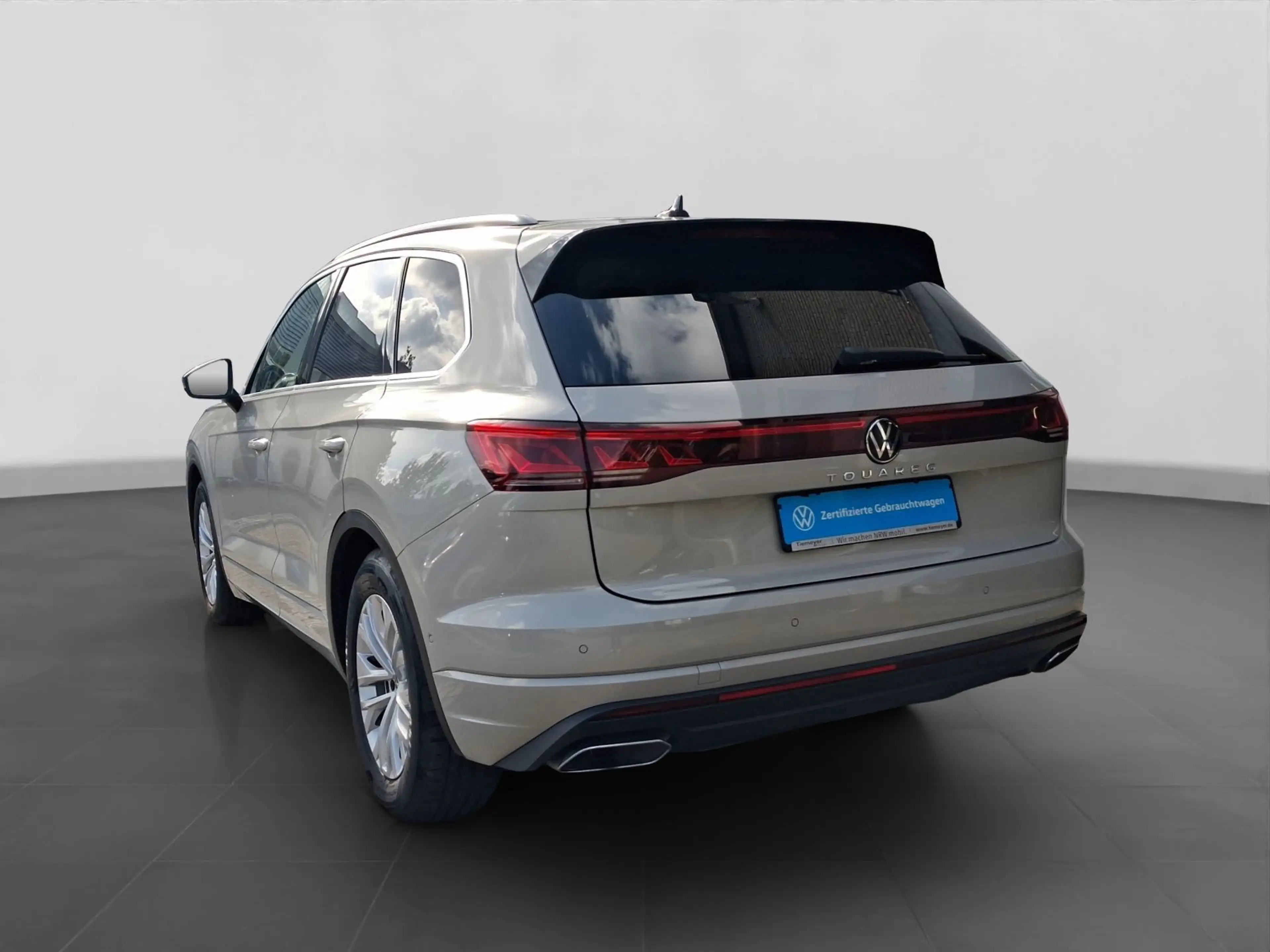 Volkswagen Touareg 3.0 TDI DSG 4M ELEGANCE STANDHZG LEDER A — photo 5