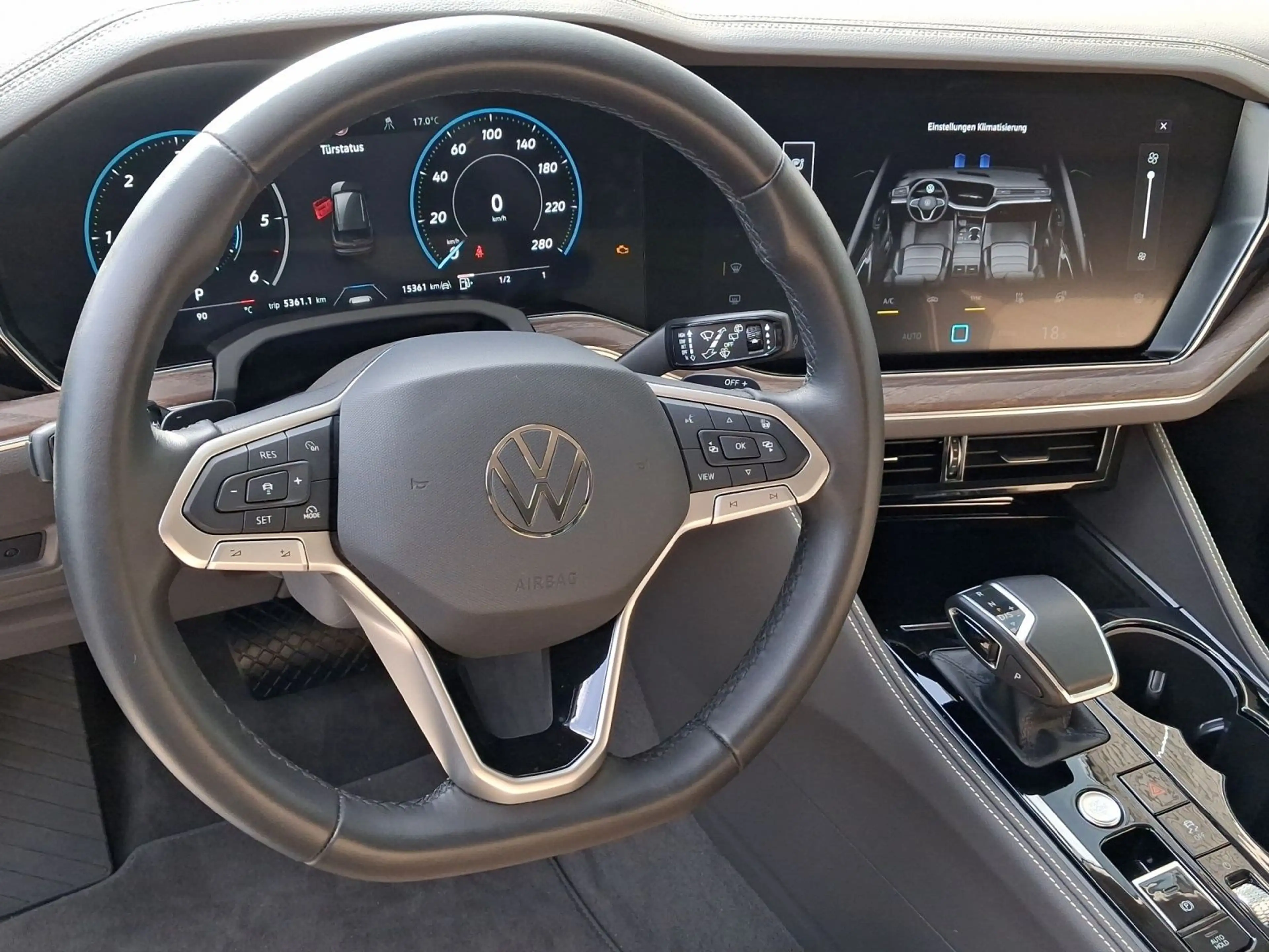Volkswagen Touareg 3.0 TDI DSG 4M ELEGANCE STANDHZG LEDER A — photo 10