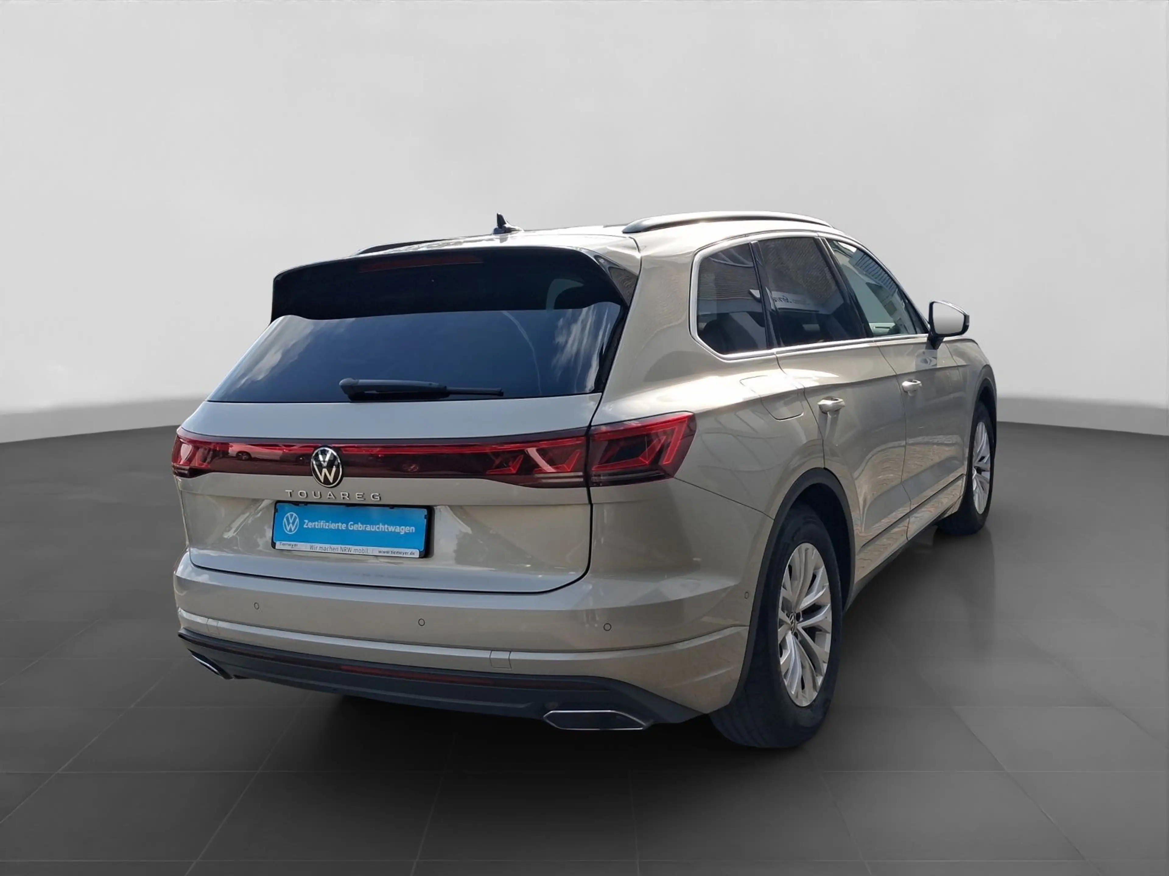 Volkswagen Touareg 3.0 TDI DSG 4M ELEGANCE STANDHZG LEDER A — photo 4