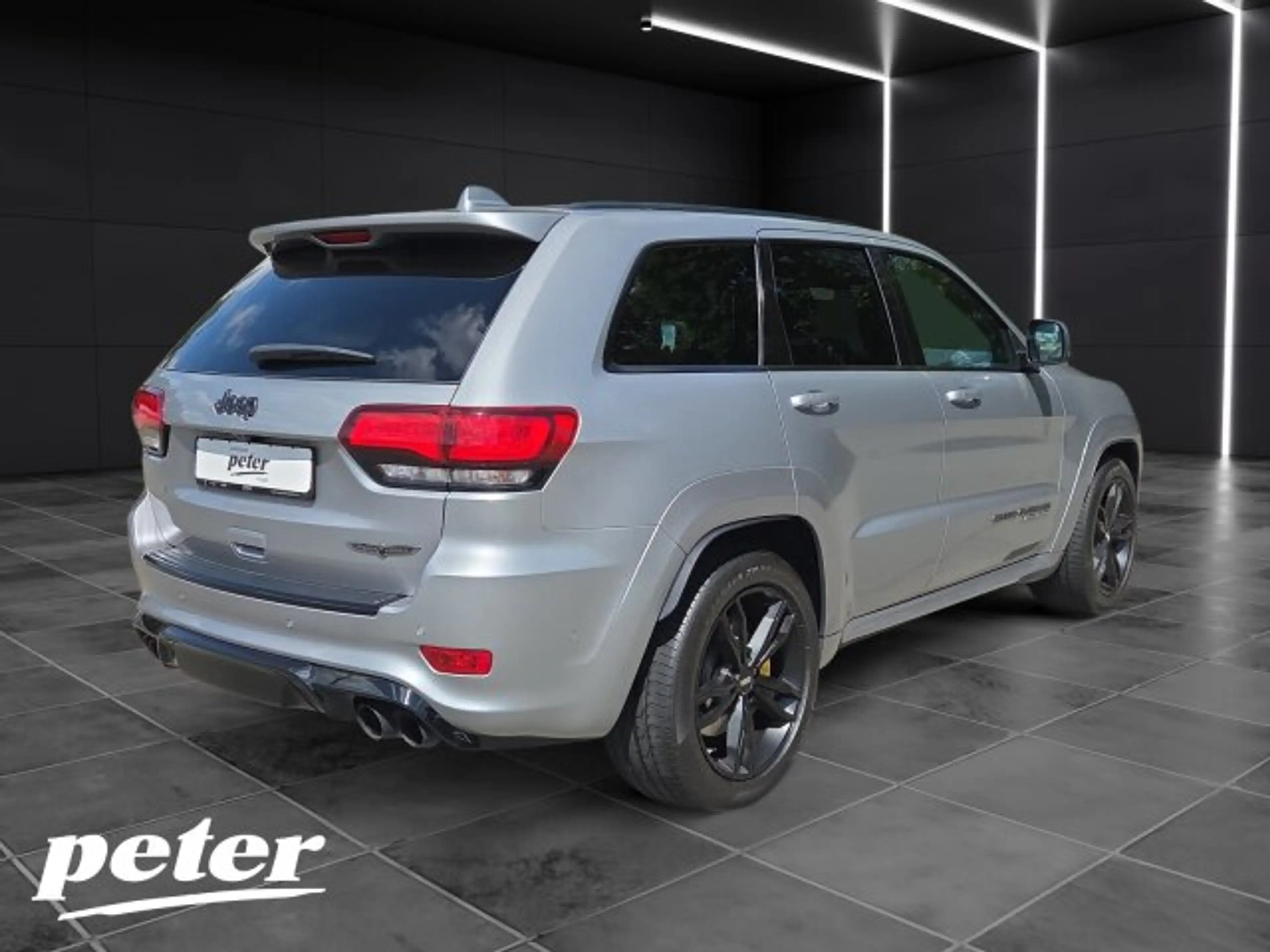 Jeep Grand Cherokee Grand Cherokee 6.2 V8 Supercharged Trackhawk — photo 4