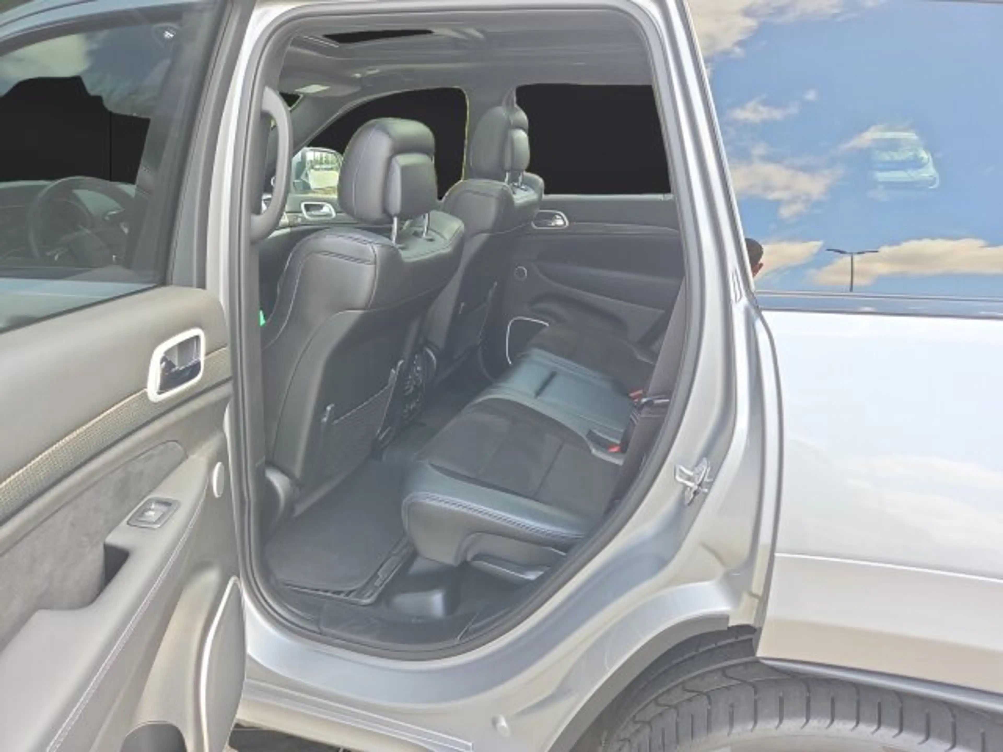 Jeep Grand Cherokee Grand Cherokee 6.2 V8 Supercharged Trackhawk — photo 14