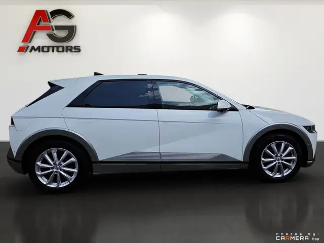 Hyundai Ioniq 5 view 6