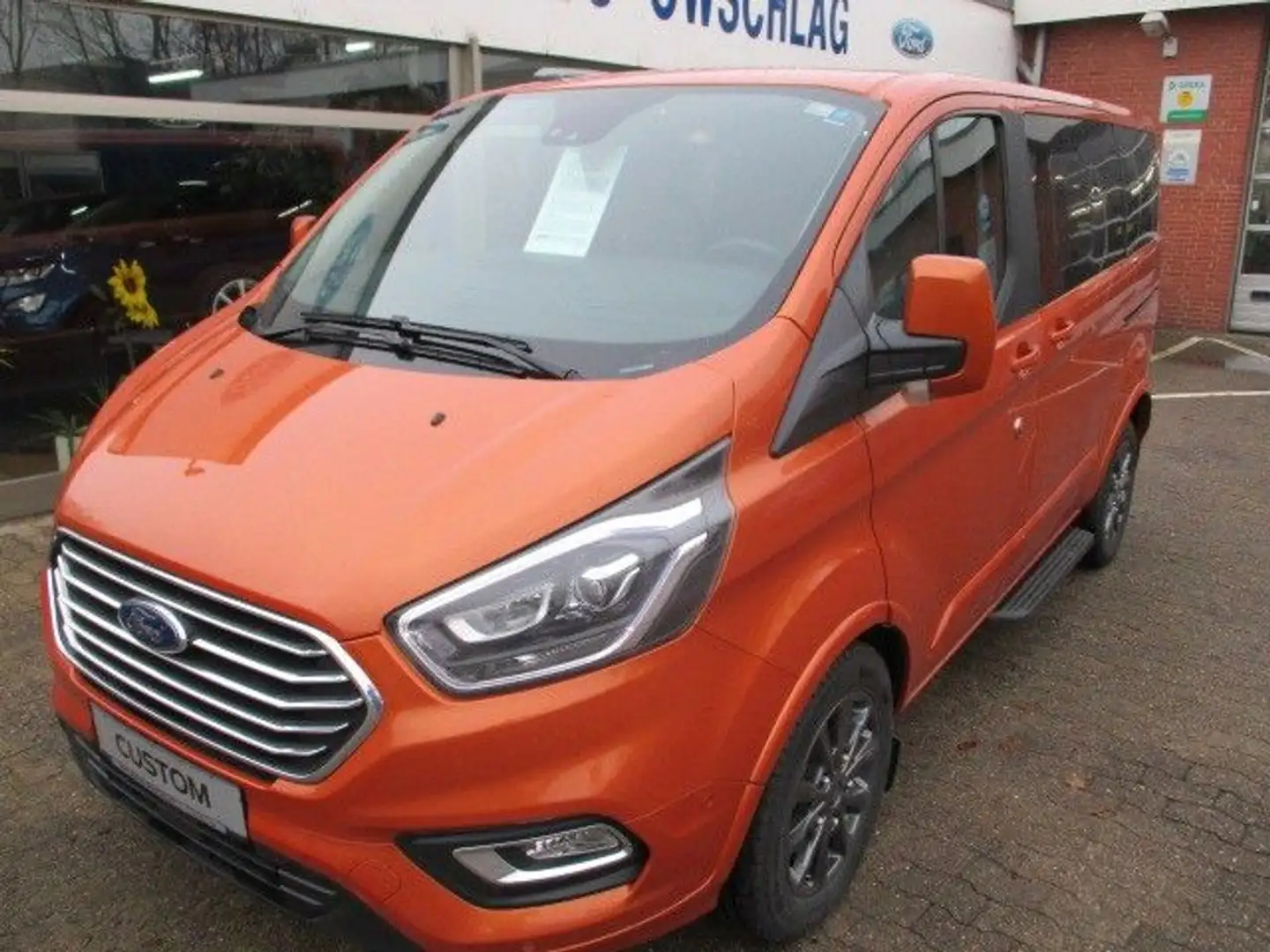 Ford Tourneo Custom L1 Titanium X Oranje - 1