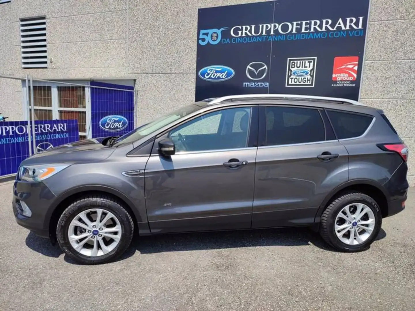 Ford Kuga 2 serie 2.0 TDCI 150 CV S&S 4WD Titanium Grigio - 2