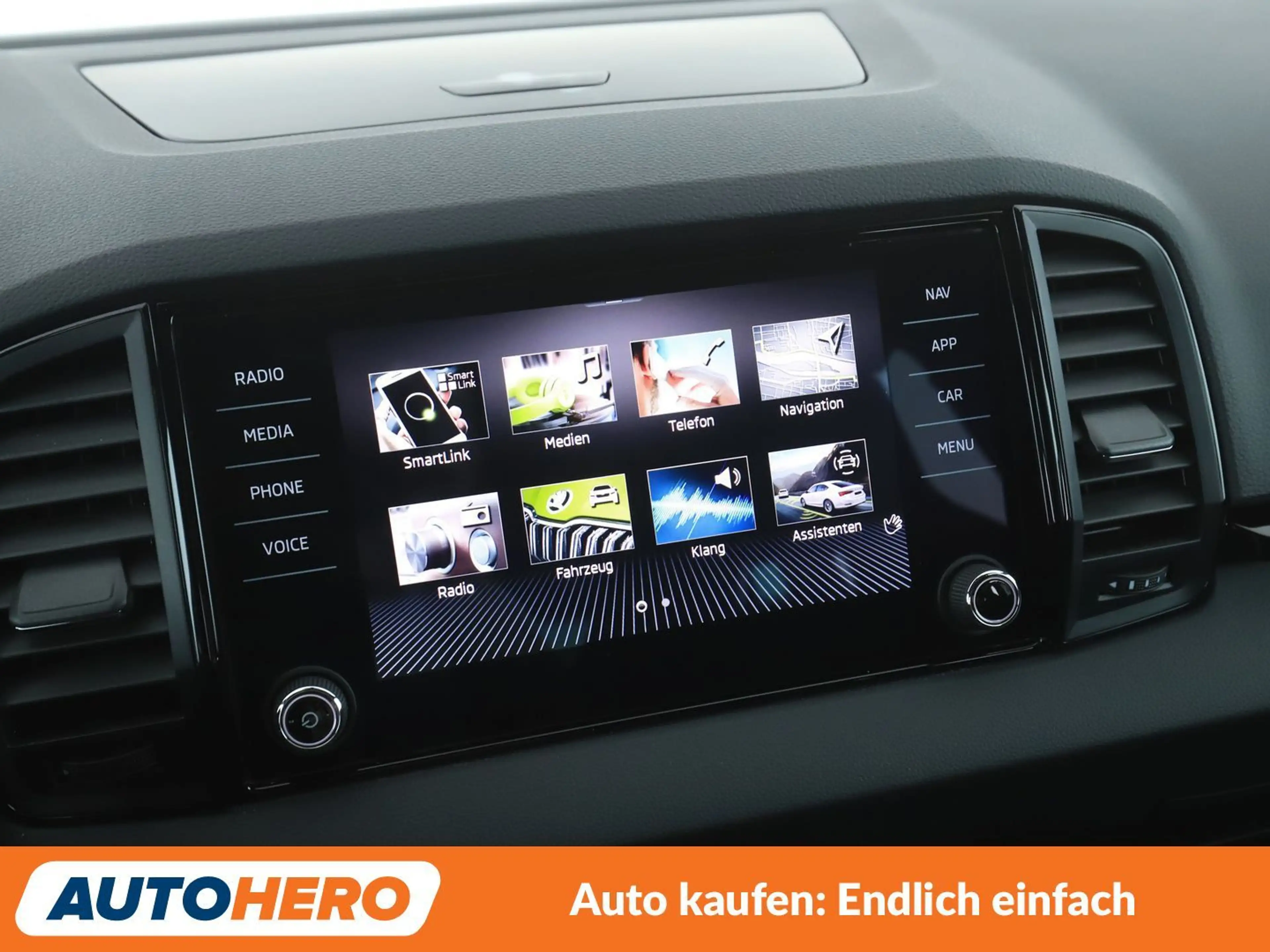 Skoda Karoq 2.0 TDI Sportline 4x4 Aut.*NAVI*CAM*SHZ* — photo 22