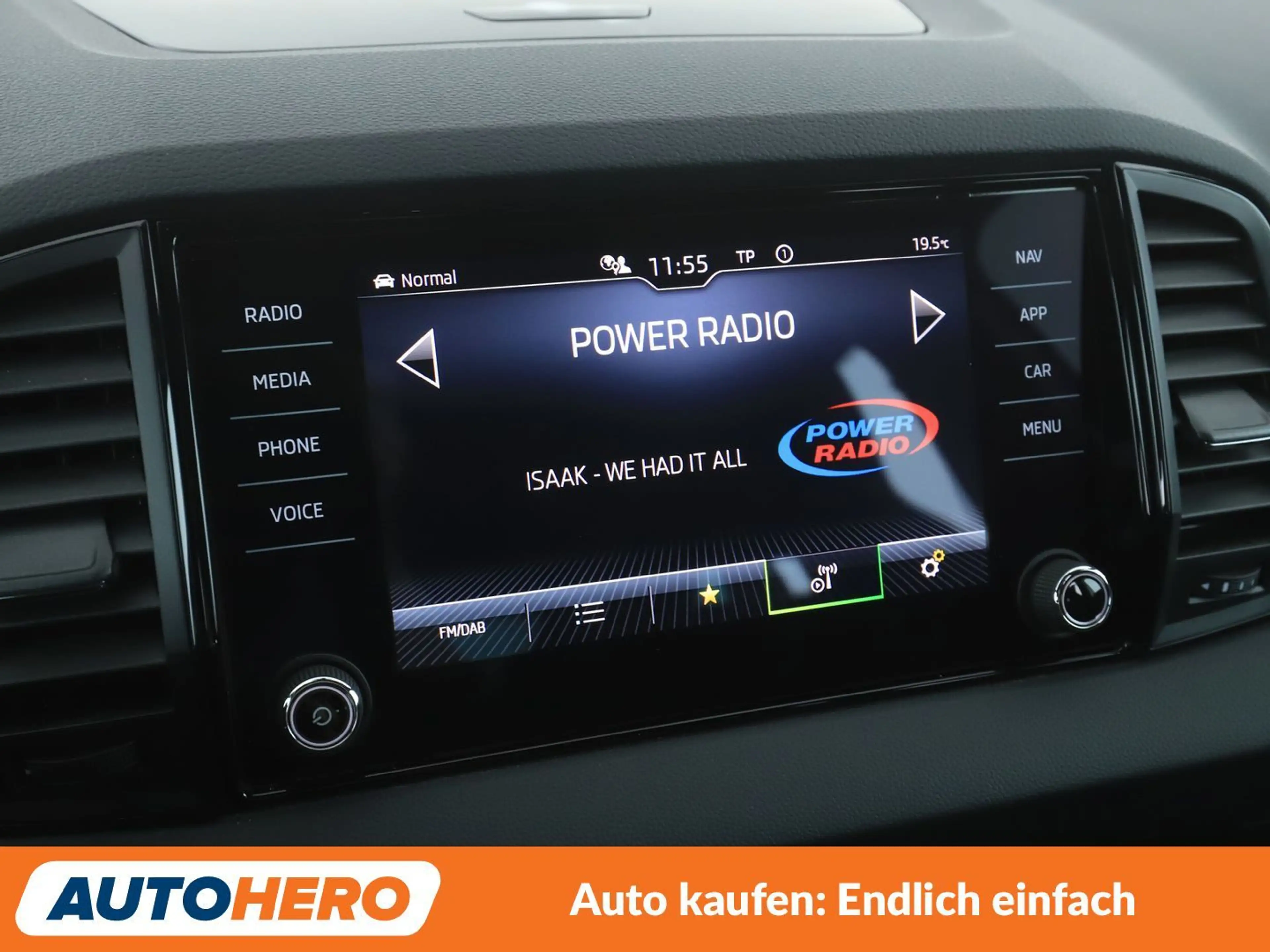 Skoda Karoq 2.0 TDI Sportline 4x4 Aut.*NAVI*CAM*SHZ* — photo 21