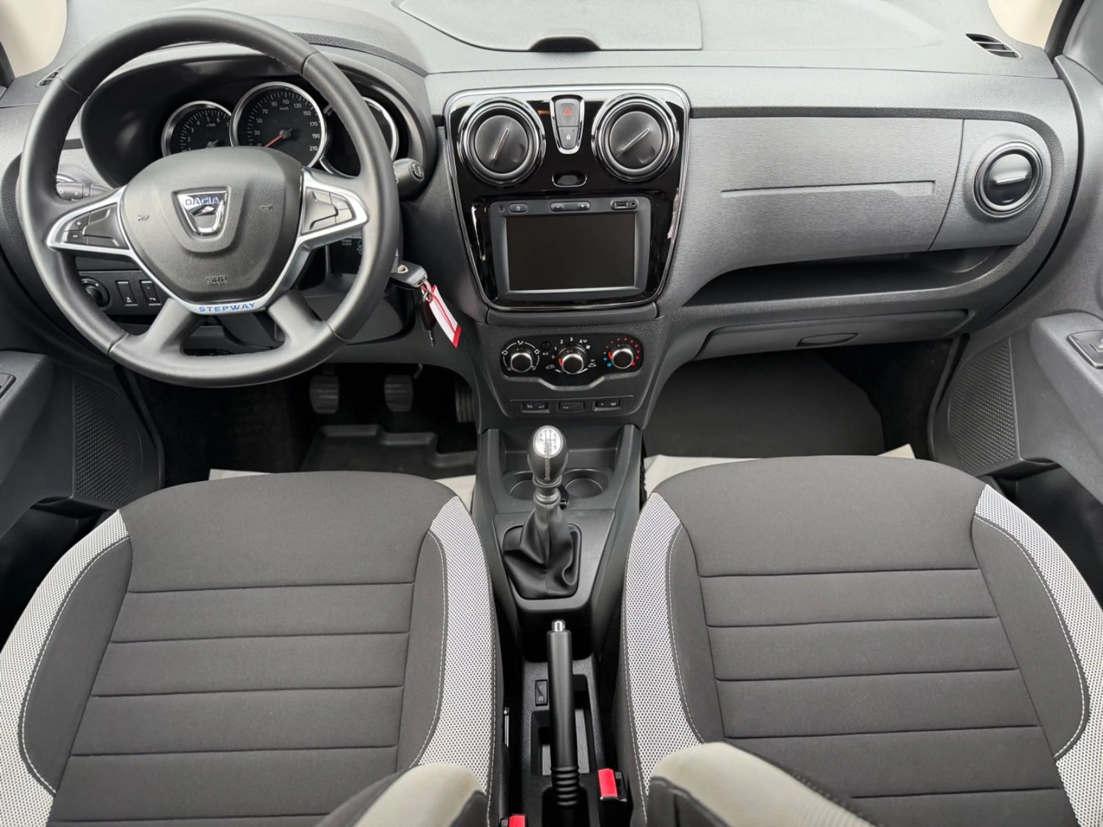 Dacia Lodgy *Stepway-Plus*NAVI*KAMERA*SHZ*AHK*1.HAND* — photo 14