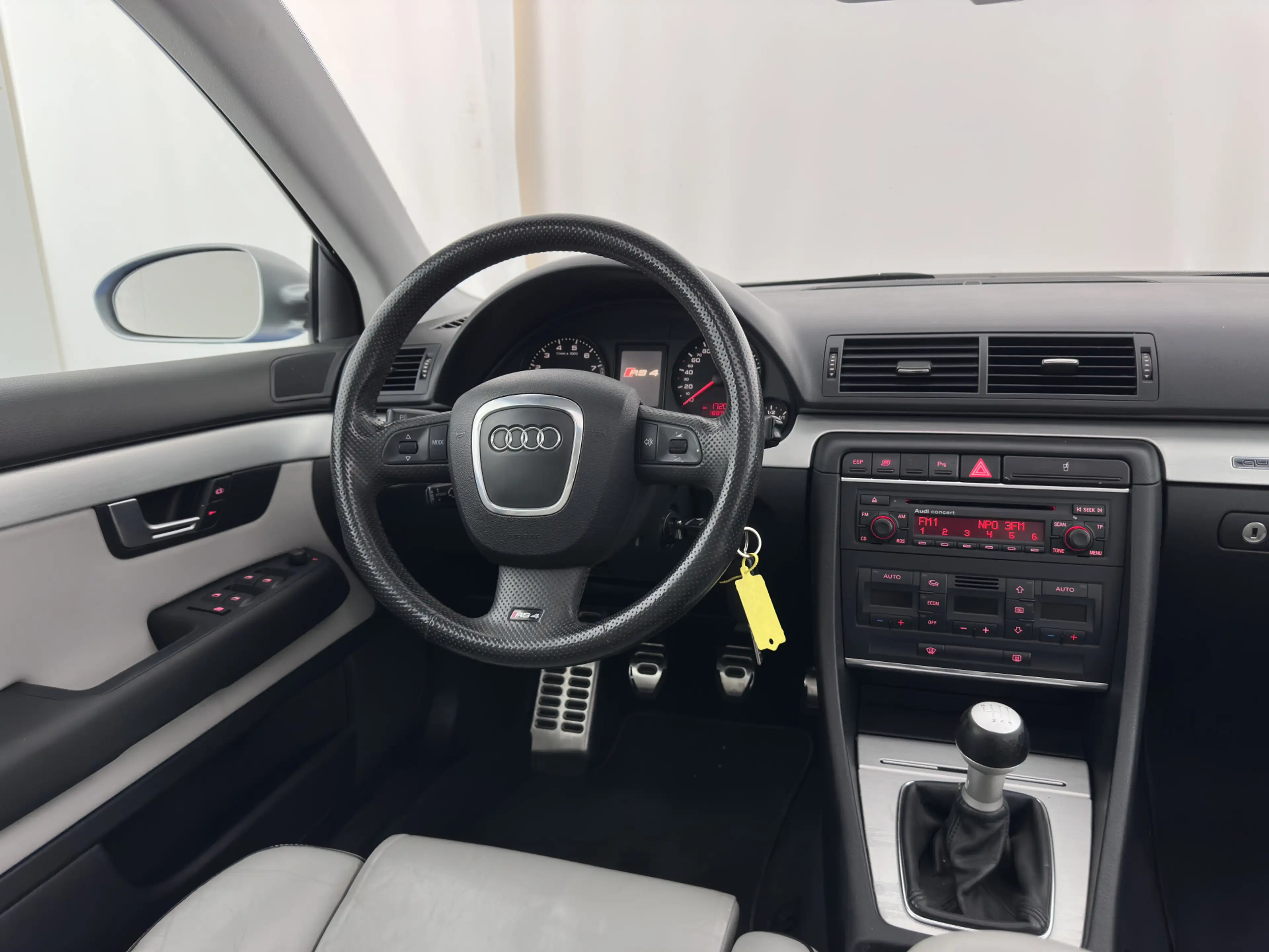 Audi RS4 A4 Limousine 4.2 V8 Quattro * Excellent condition — photo 8