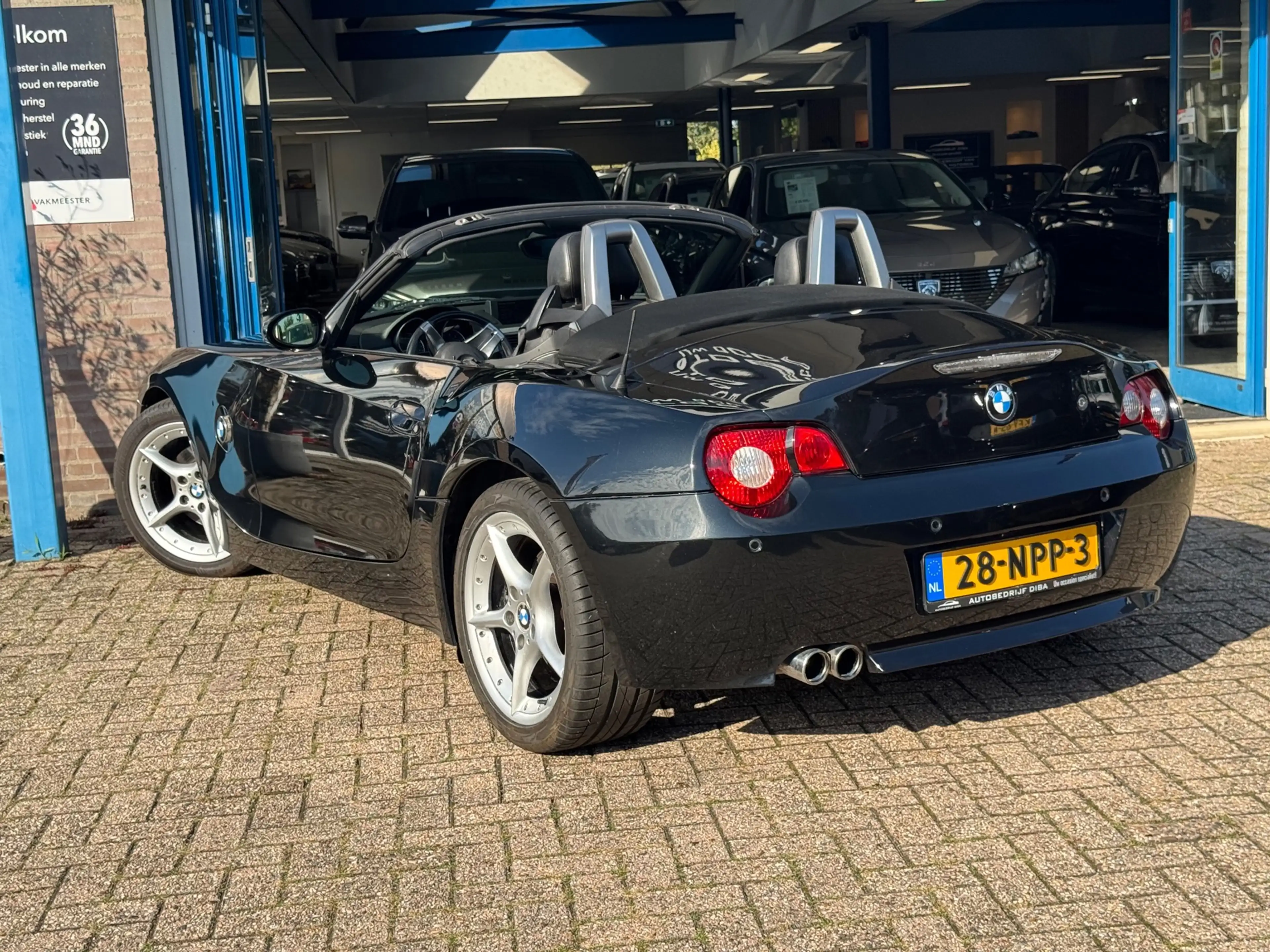 BMW Z4 Roadster 3.0i 2003 ZWART CABRIO AIRCO LM APK NAP! — photo 4