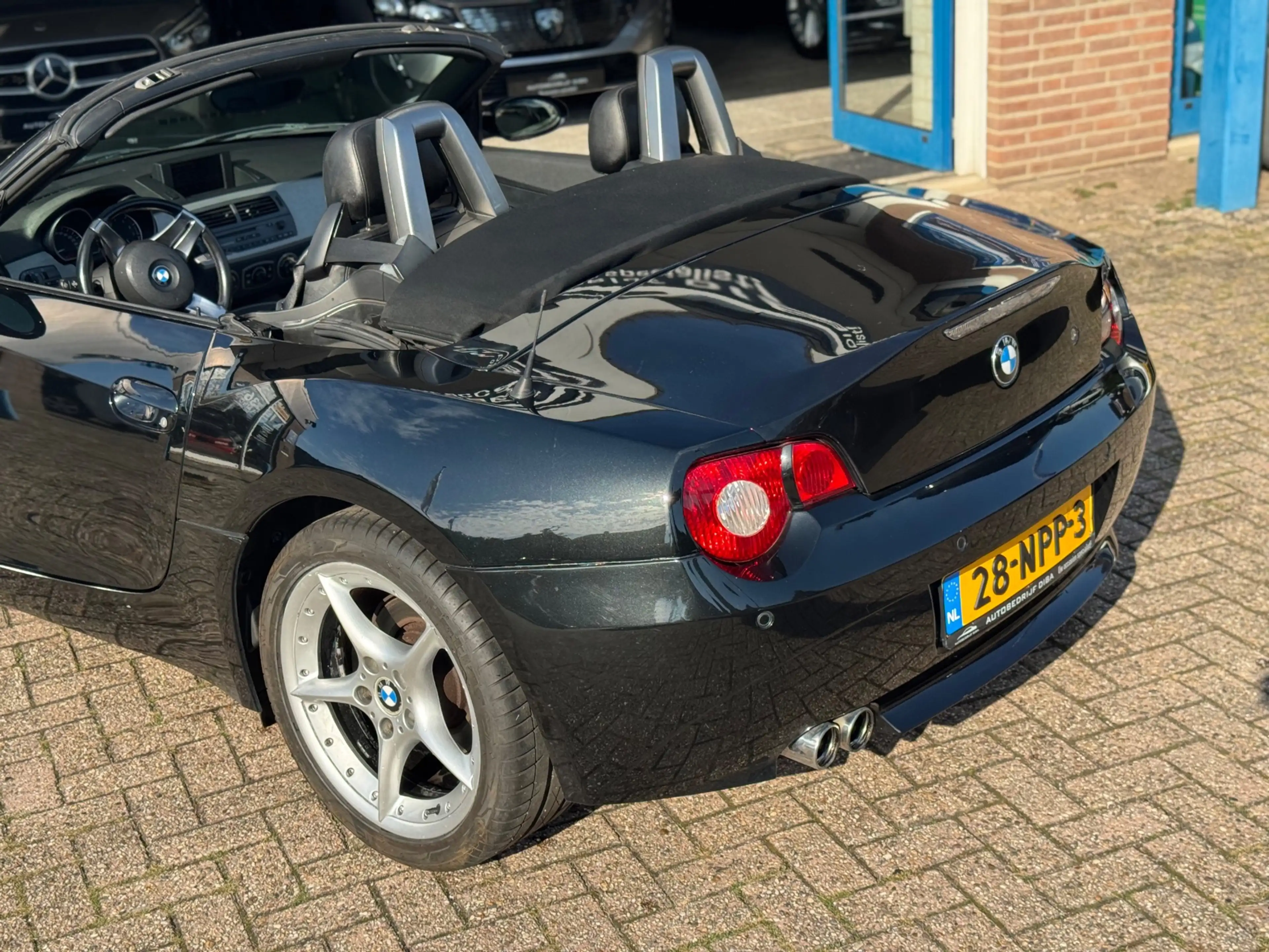 BMW Z4 Roadster 3.0i 2003 ZWART CABRIO AIRCO LM APK NAP! — photo 5