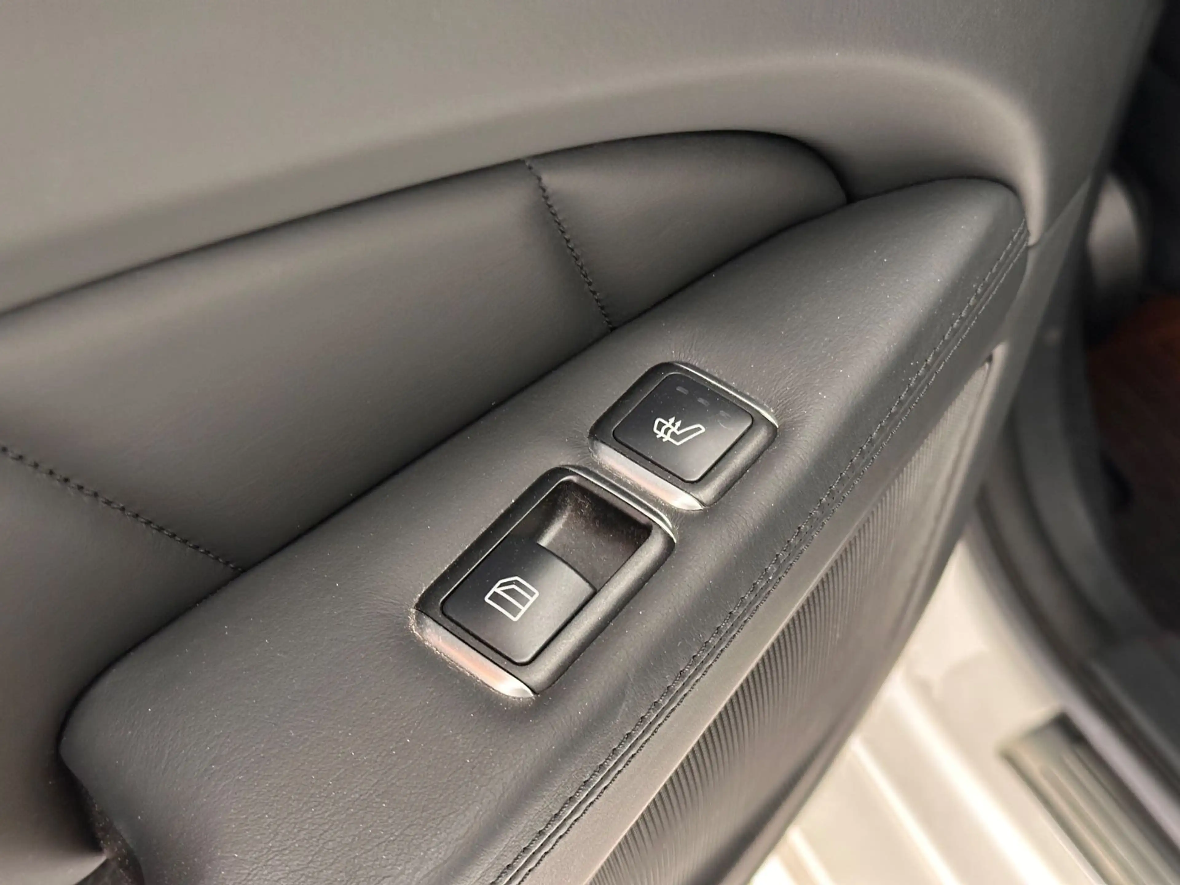 Mercedes-Benz CLS 350 CGI ShootingBrake*Memory*Distronic*Totw* — photo 19