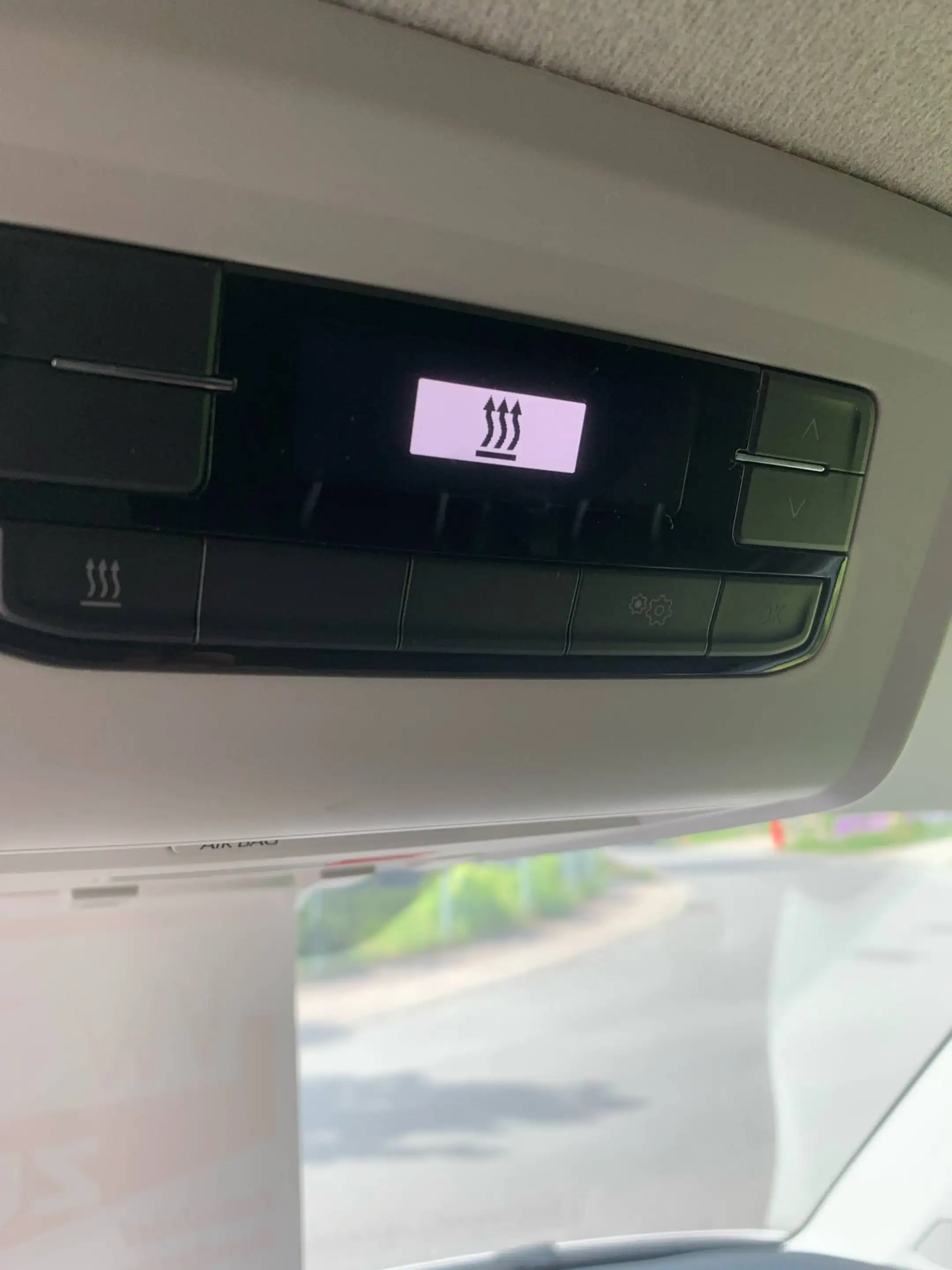 Volkswagen T6.1 Transporter L1H1 Standhzg. 2Schiebet. SHZ Klima AHK — photo 12