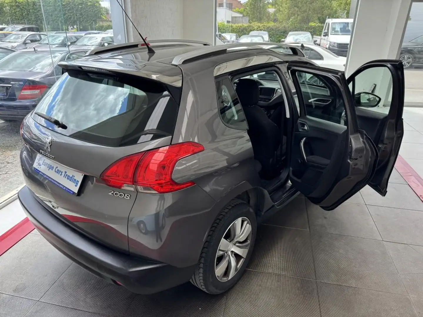 Peugeot 2008 FINITON "ALLURE" 82 CH ESSENCE- GAR 12M - 2