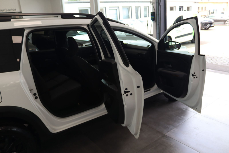 Dacia Jogger * 5-SITZER + KLIMA + 59TKM * — photo 8