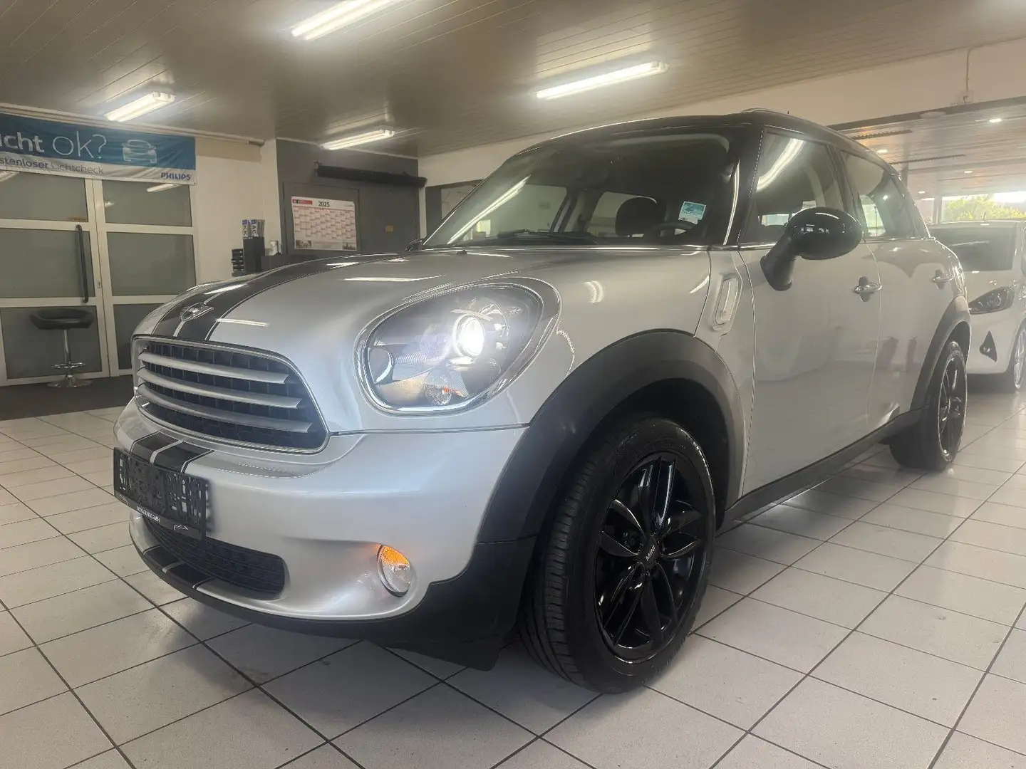 MINI Cooper Countryman *SHZ*XENON*PDC*Start/Stopp* Silber - 2