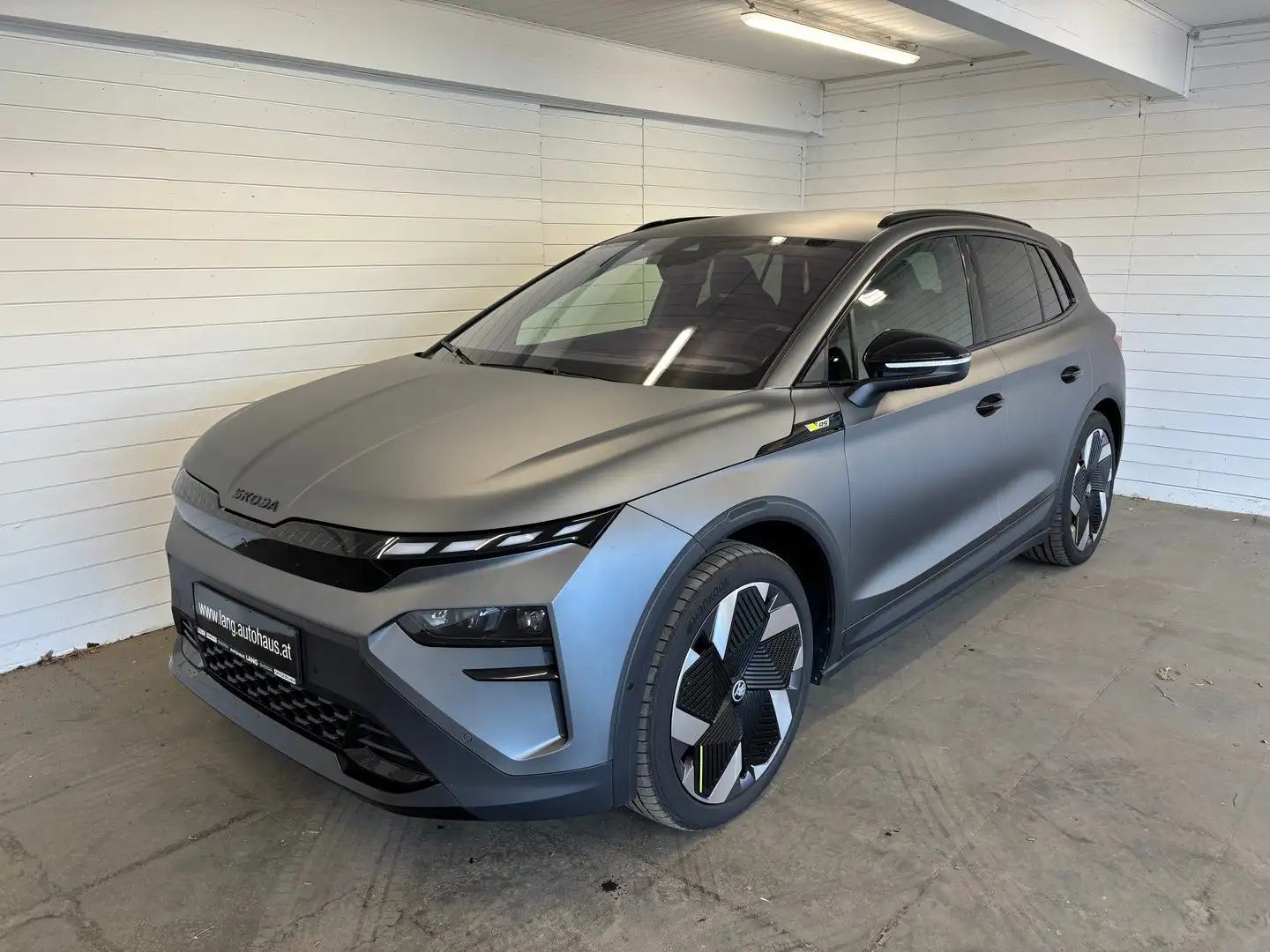Skoda Elroq RS Grau - 1