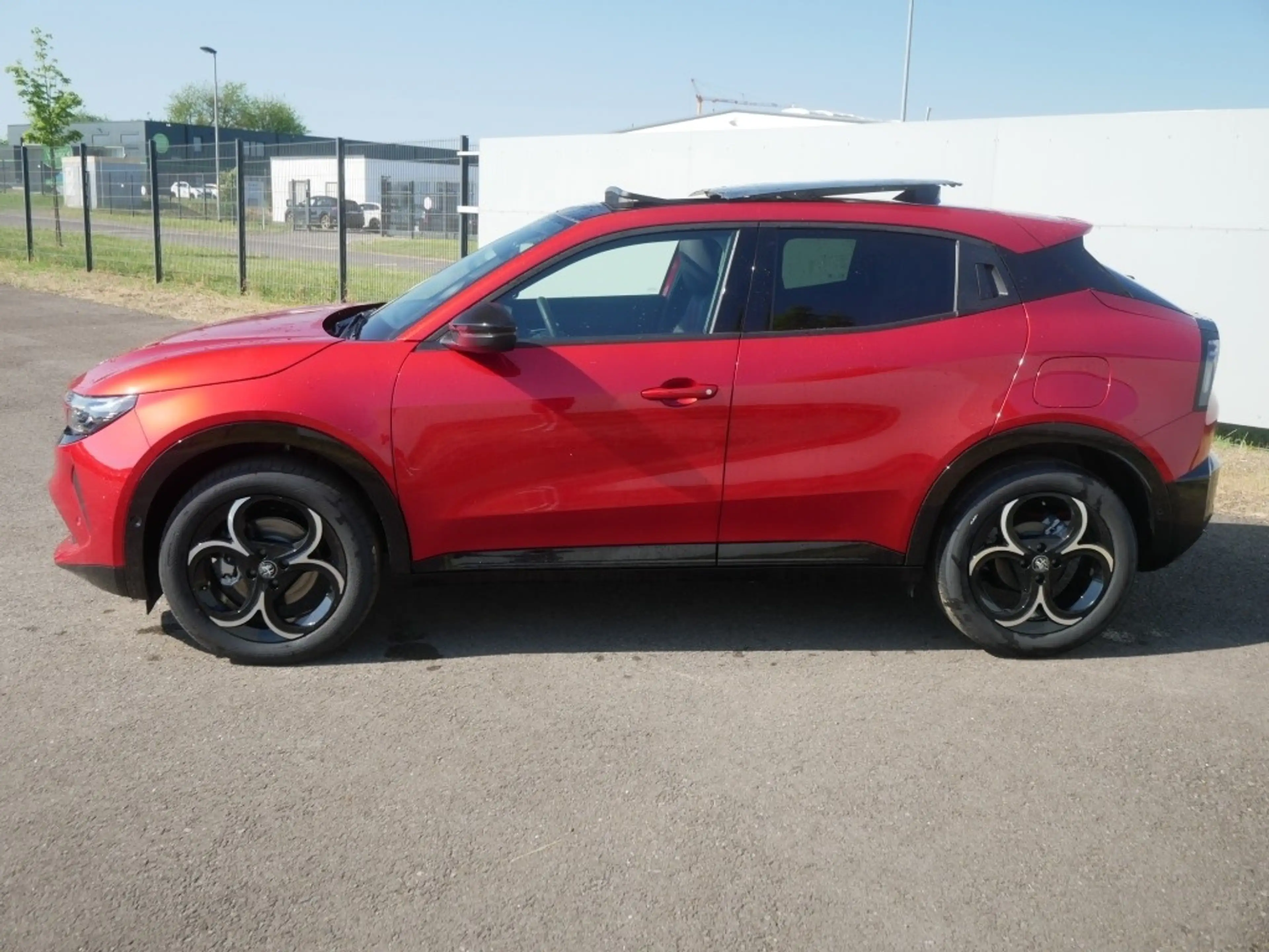 Alfa Romeo Junior IBRIDA TI 1.2 VGT 145PS DCT6 SCHIEBEDACH TECHNOLOG — photo 6