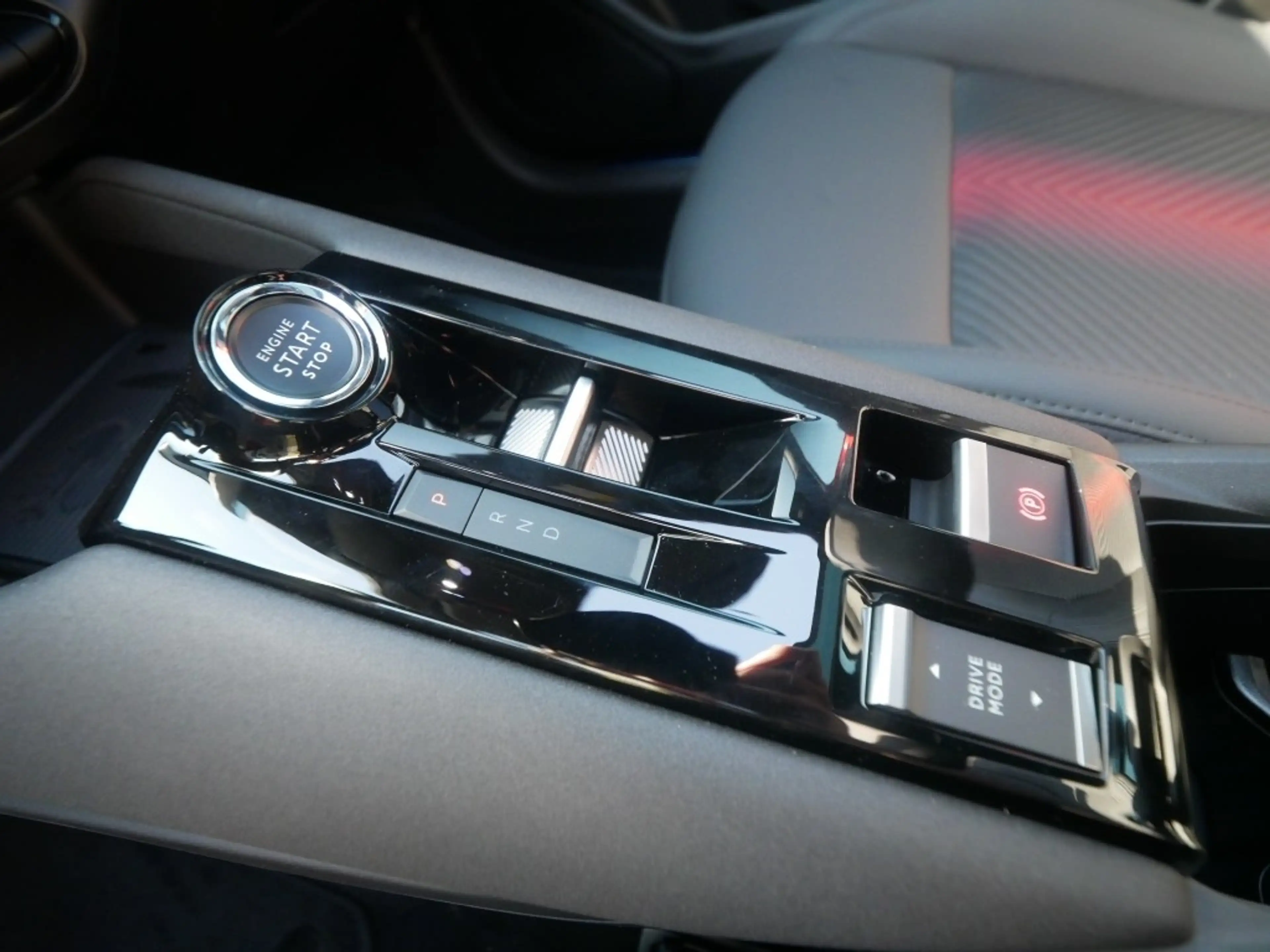 Alfa Romeo Junior IBRIDA TI 1.2 VGT 145PS DCT6 SCHIEBEDACH TECHNOLOG — photo 14