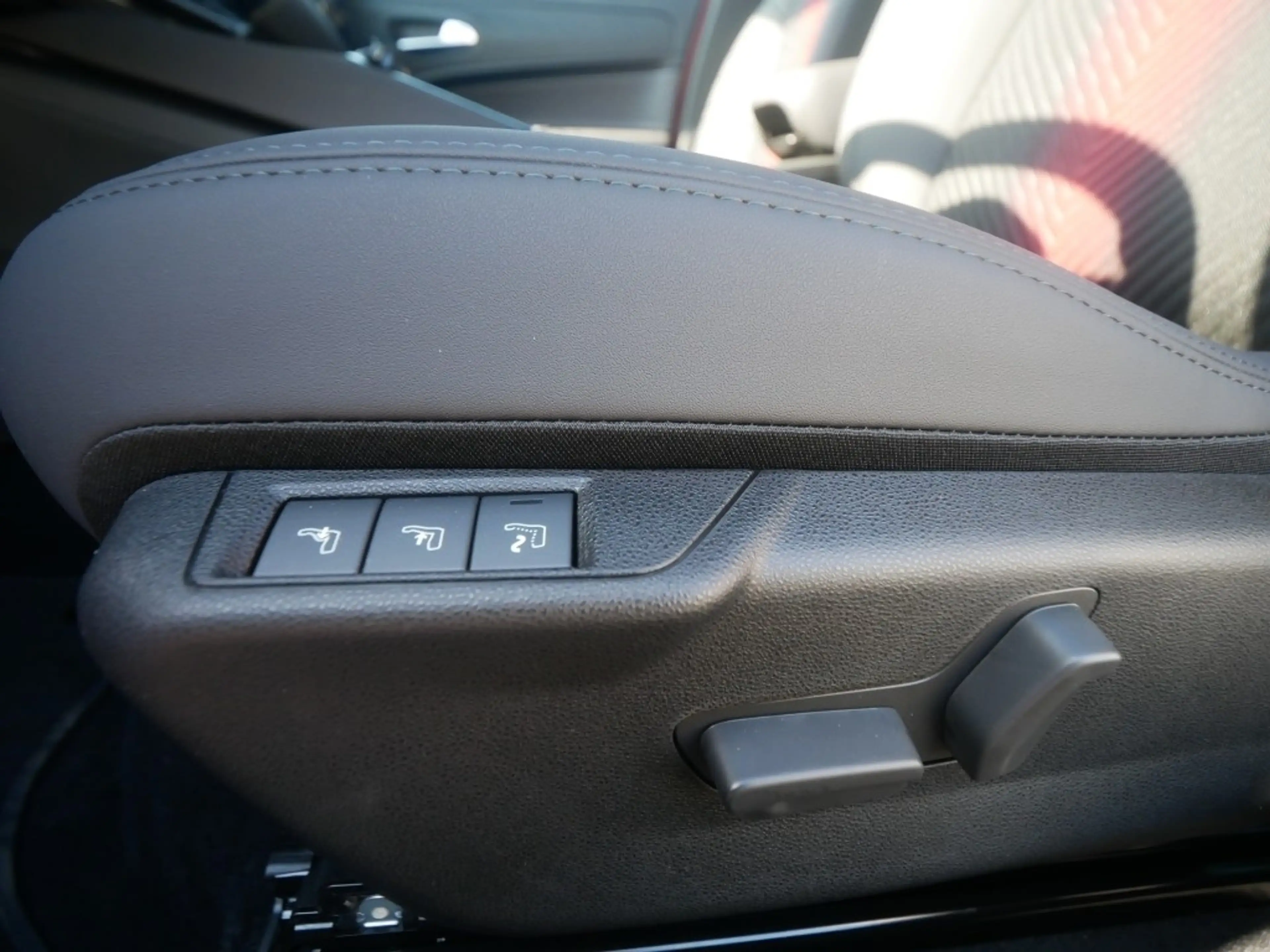 Alfa Romeo Junior IBRIDA TI 1.2 VGT 145PS DCT6 SCHIEBEDACH TECHNOLOG — photo 15