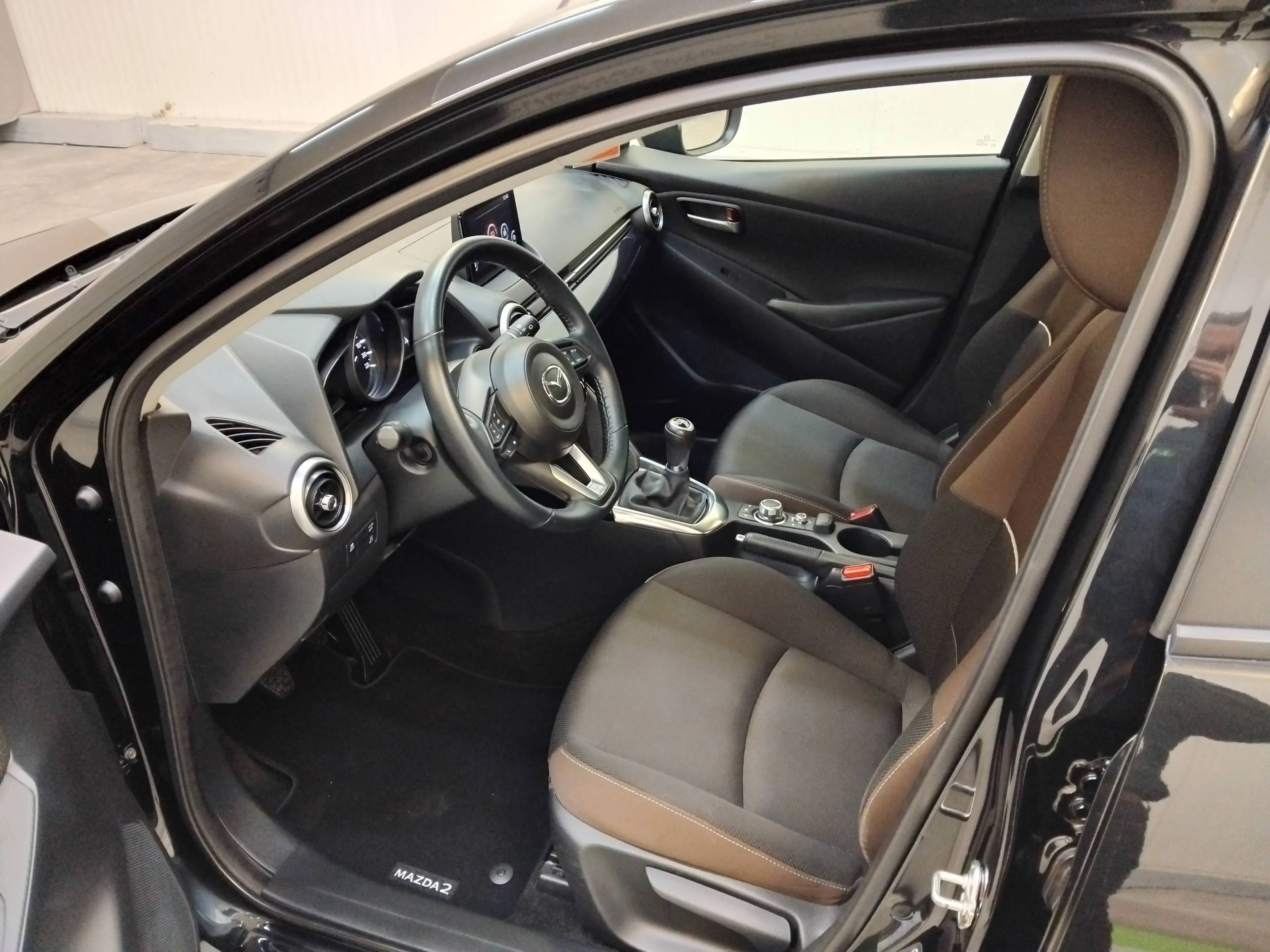 Mazda 2 SKYACTIV-G 90  6GS AD'VANTAGE — photo 10
