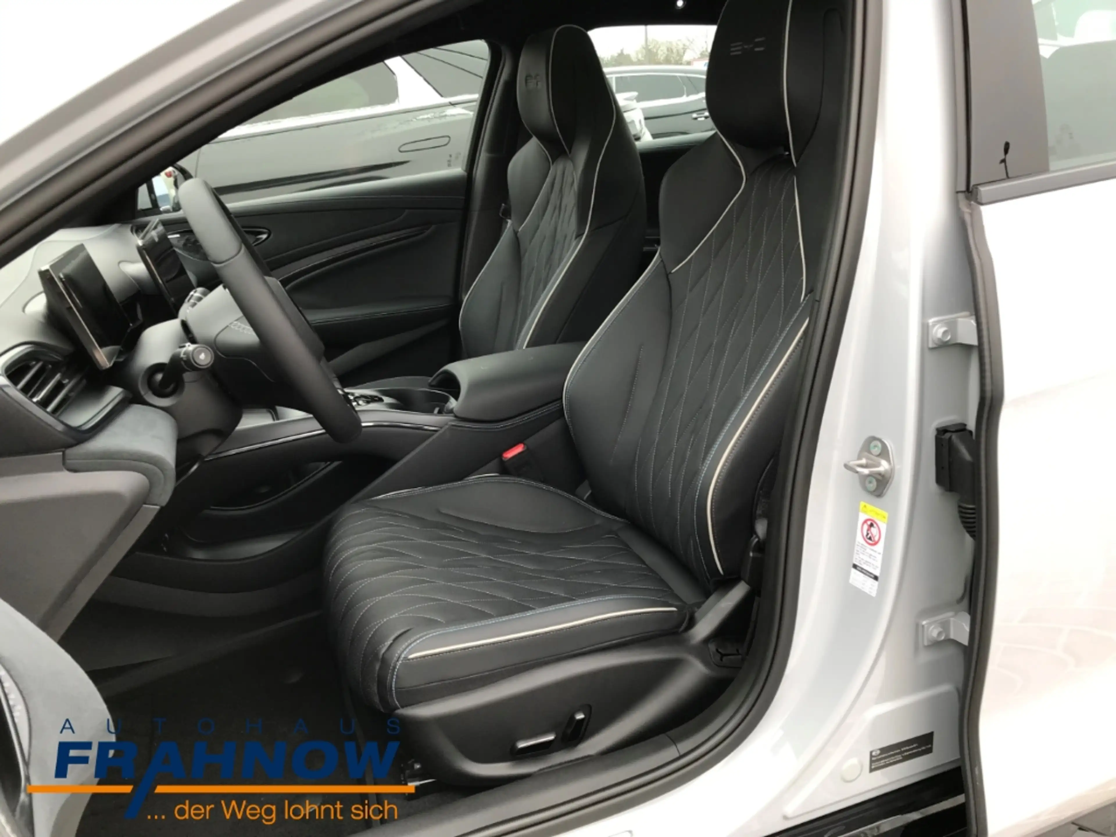 BYD Seal 170 kW RWD Comfort LED NAVI ACC SHZ KAMERA — photo 9
