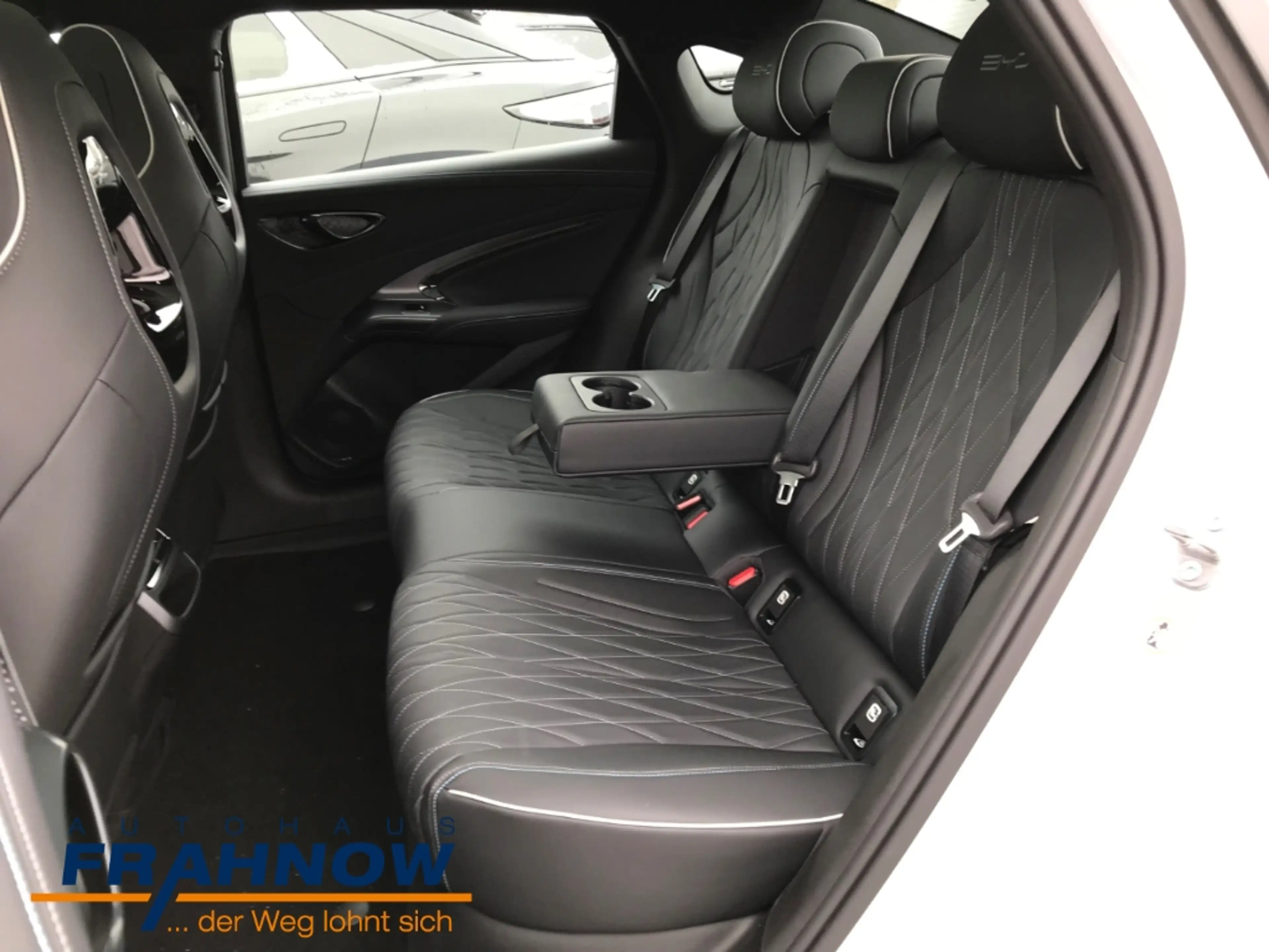 BYD Seal 170 kW RWD Comfort LED NAVI ACC SHZ KAMERA — photo 10